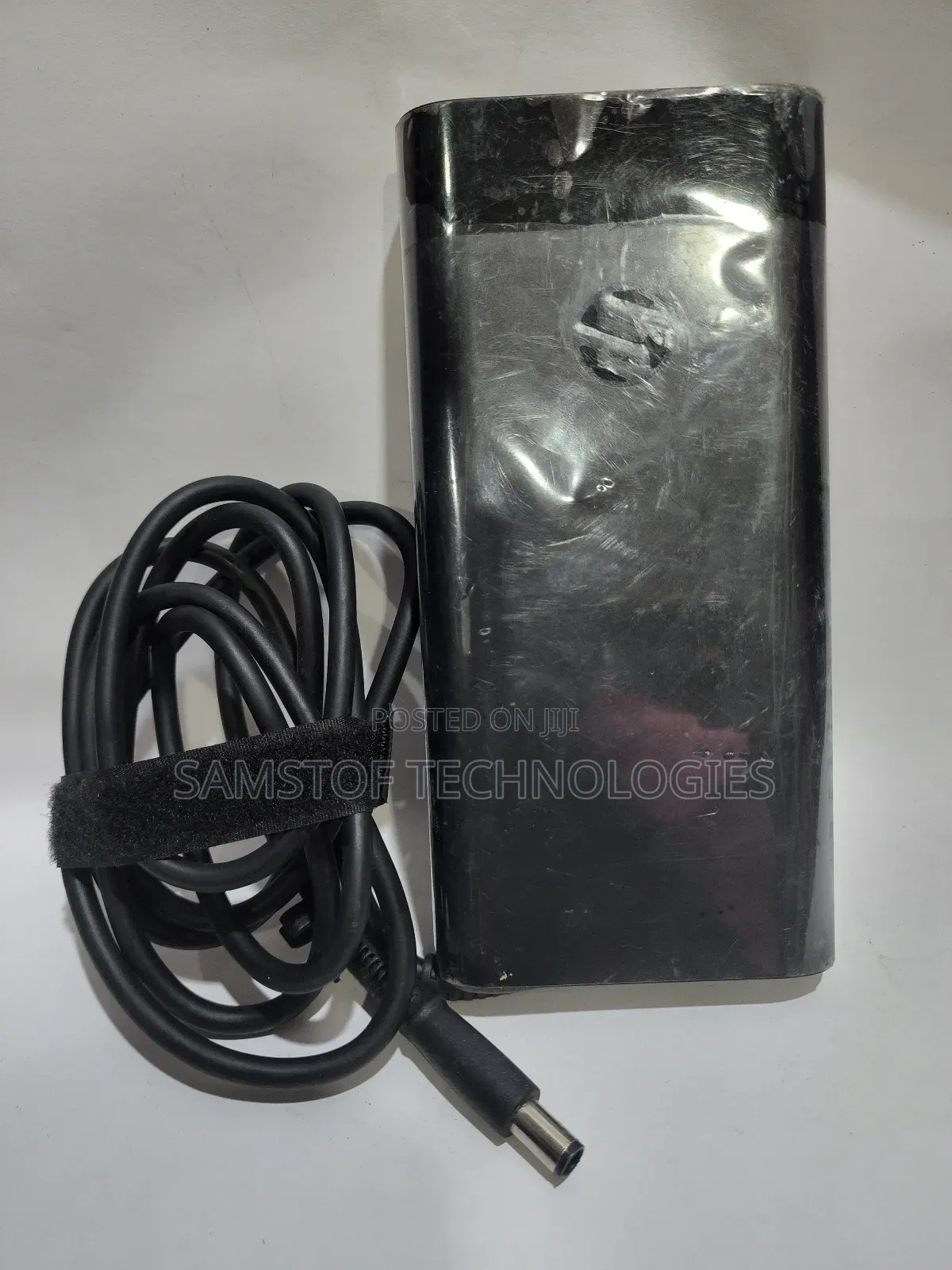 Hp Big Mouth Follow Come 230w Laptop Power Adapter Charger.