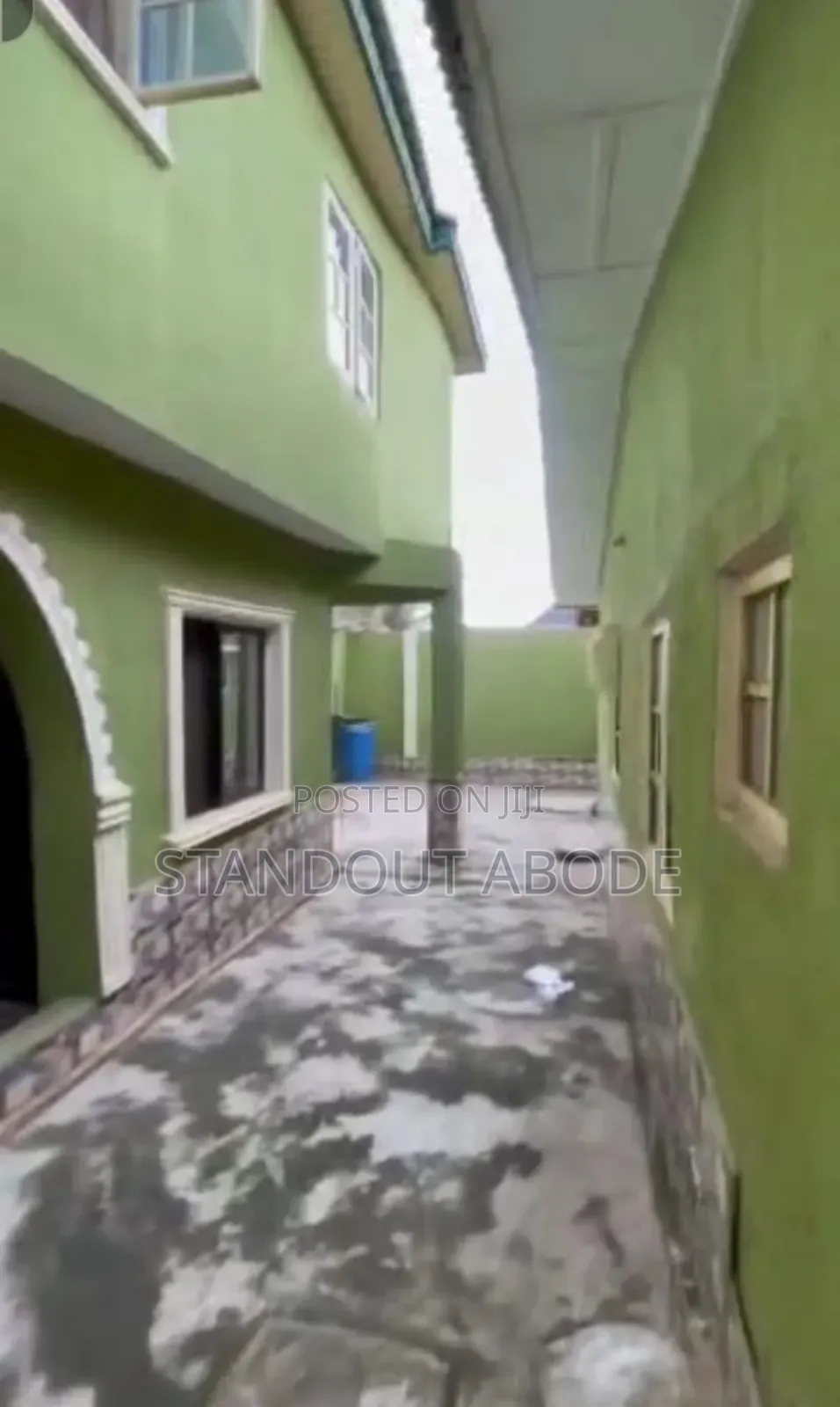 2bdrm Block of Flats in In A Secure, Agbado for sale