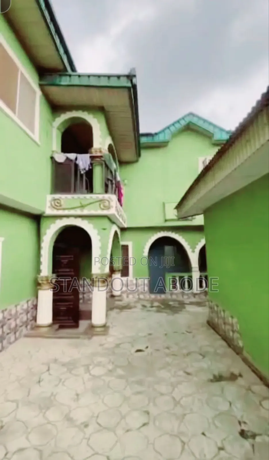 2bdrm Block of Flats in In A Secure, Agbado for sale