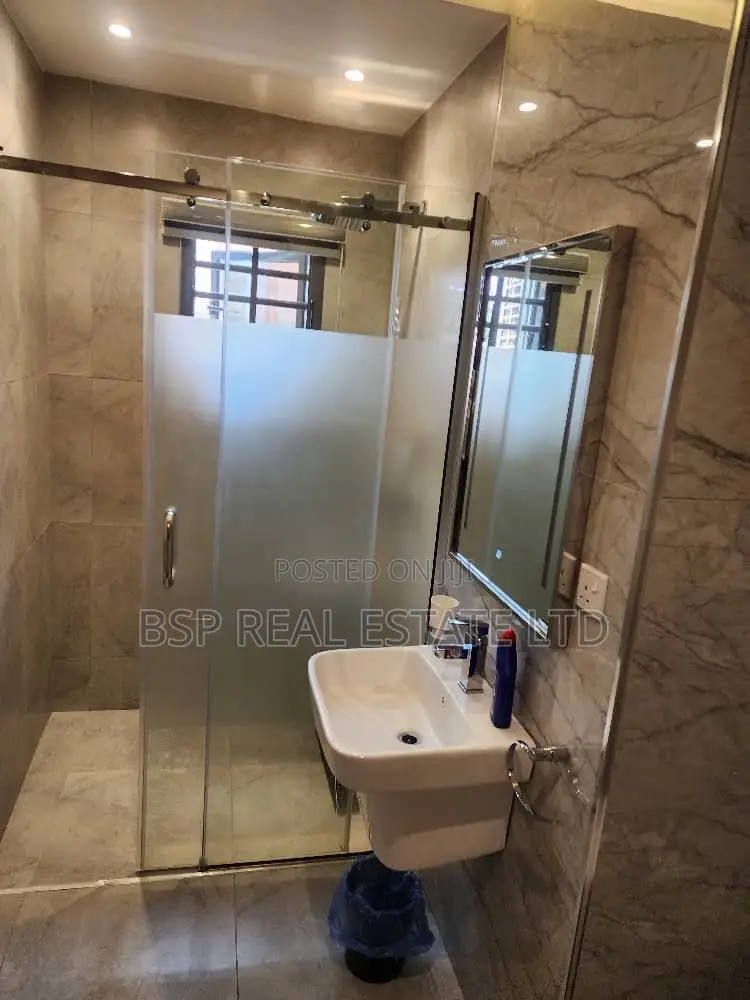 Furnished 3bdrm Apartment in Wuse 2 for rent