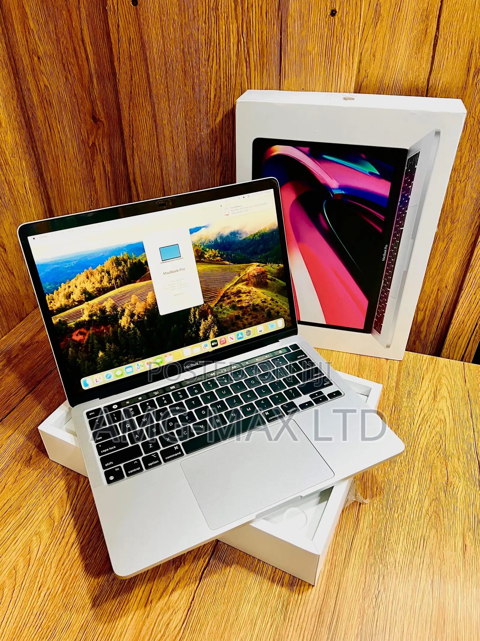 Laptop Apple MacBook Pro 2022 M2 16GB Apple M2 SSD 512GB