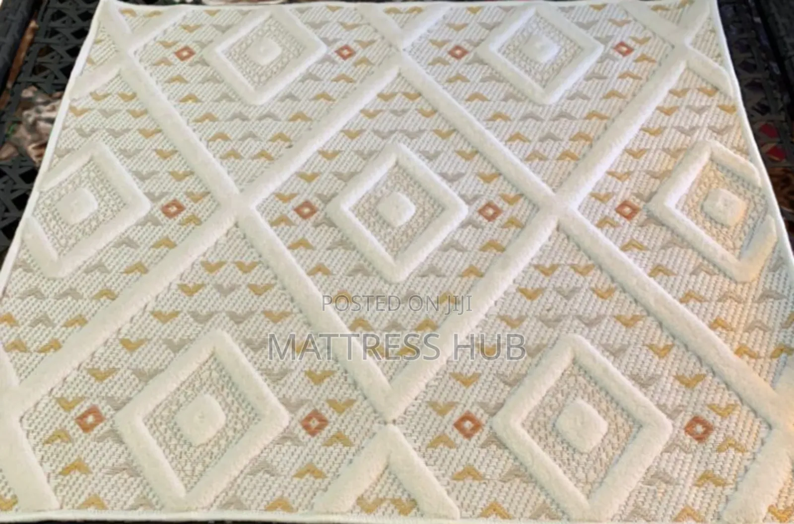 Turkish Bedroom Centre Rug 2.6 by 2.6 Ft