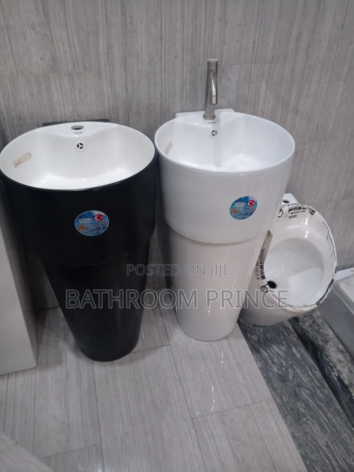 Round Matte Black and White Freestand Basin