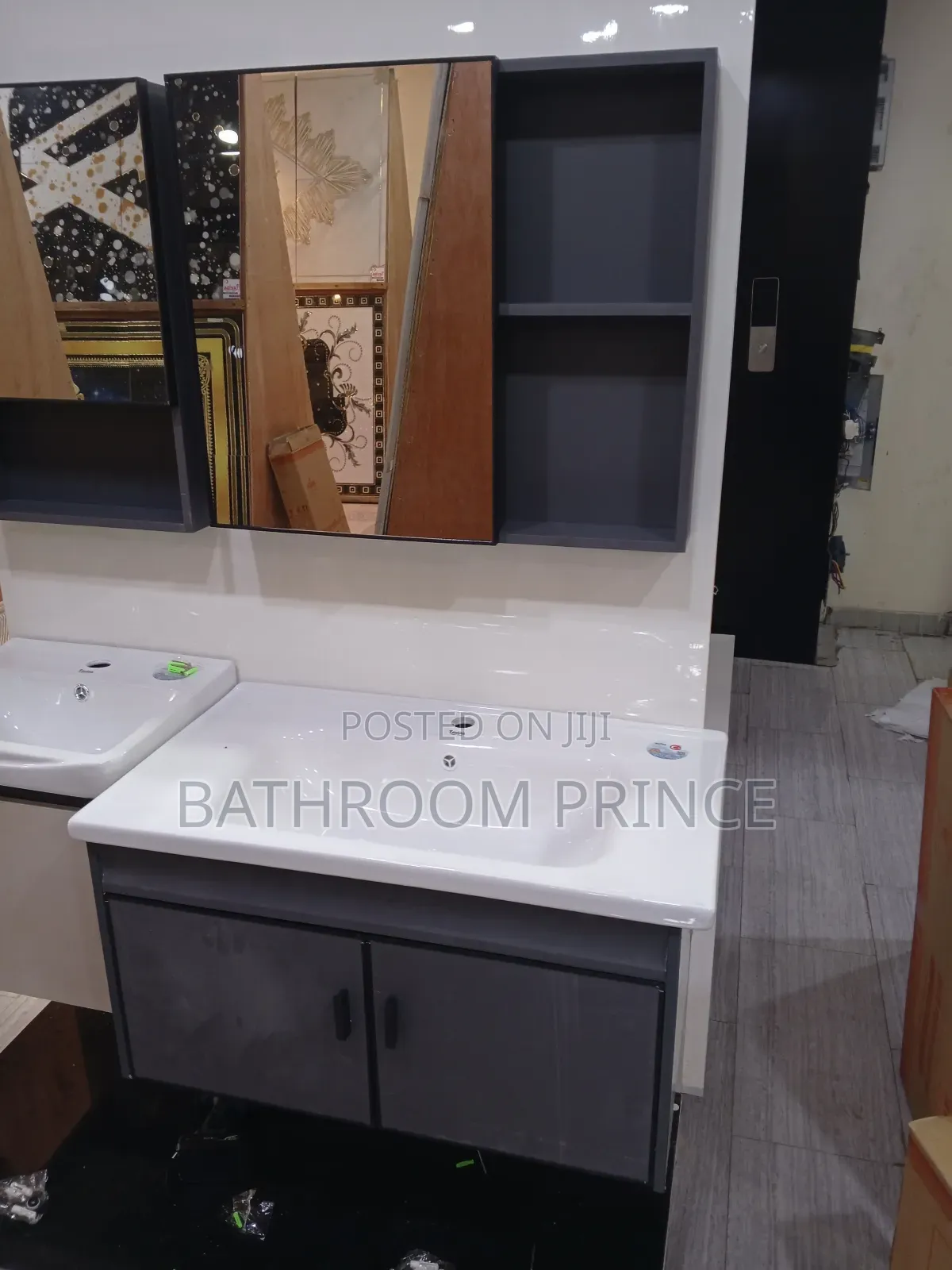 80cm Grey Cabinet With Mirror and Shelf