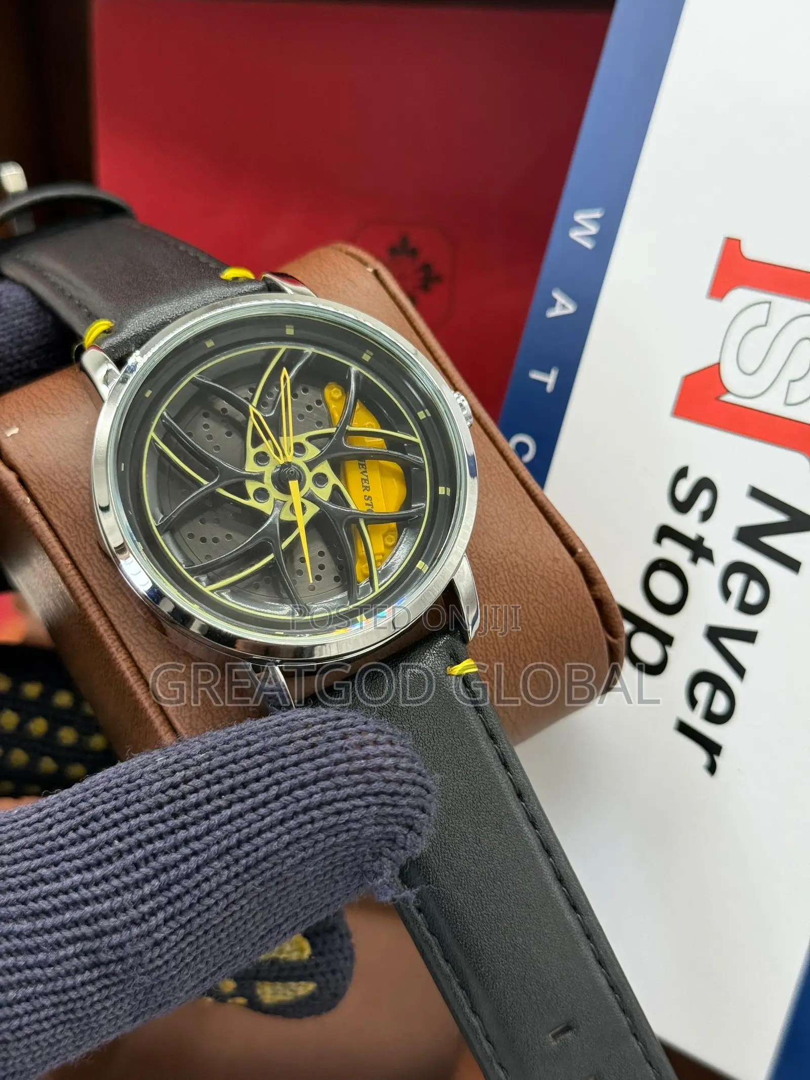 Never Stop  Wristwatch With Quality Leather Strap