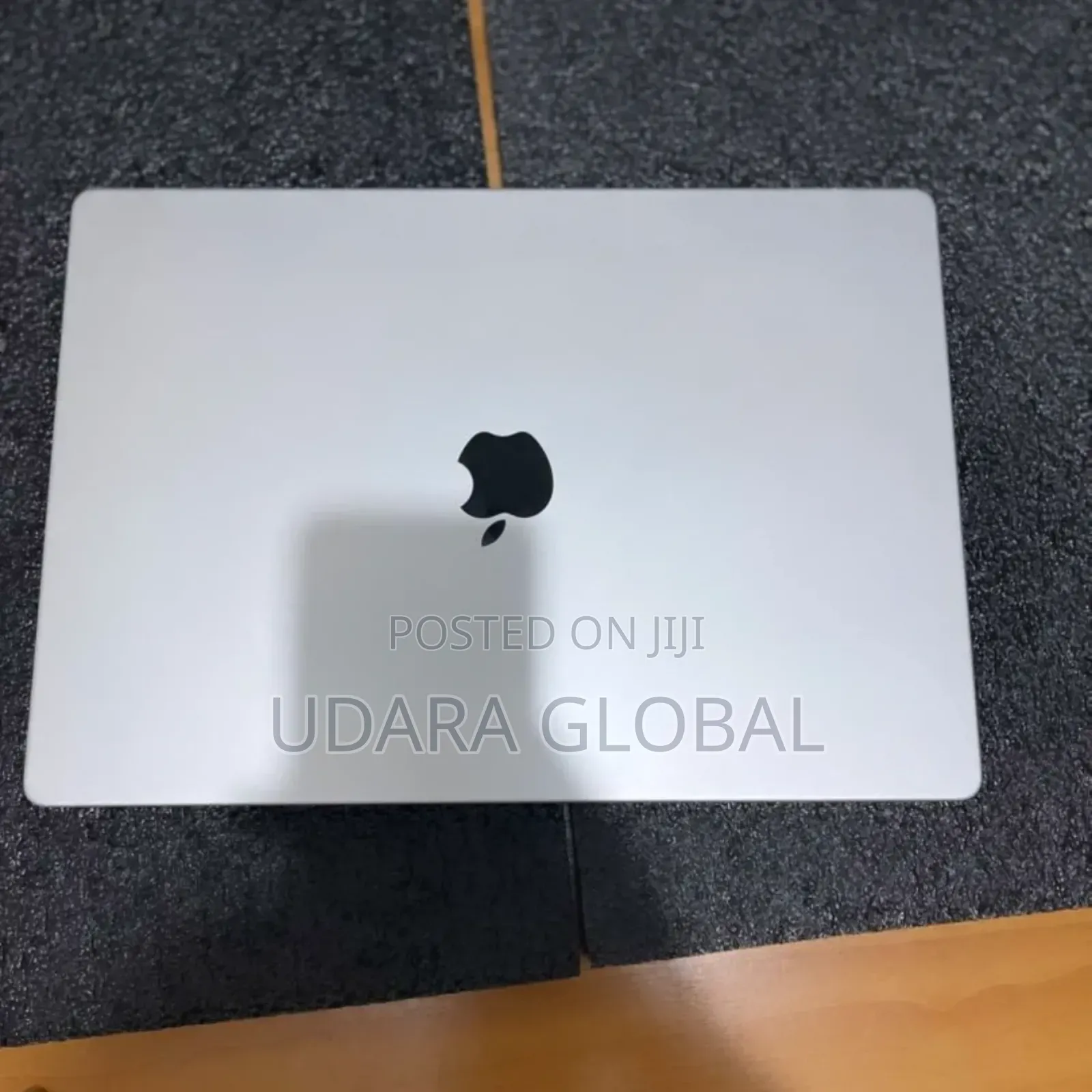 Laptop Apple MacBook Pro 2021 M1 16GB Apple M1 Pro SSD 512GB