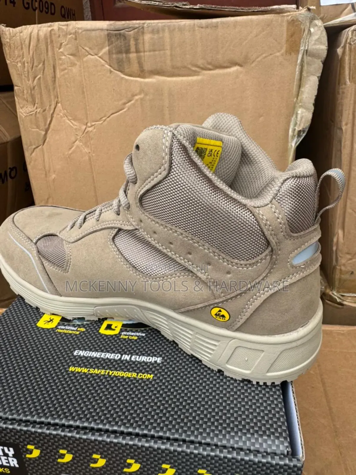 Safety Jogger Balto S1, A Low-cut, Lightweight