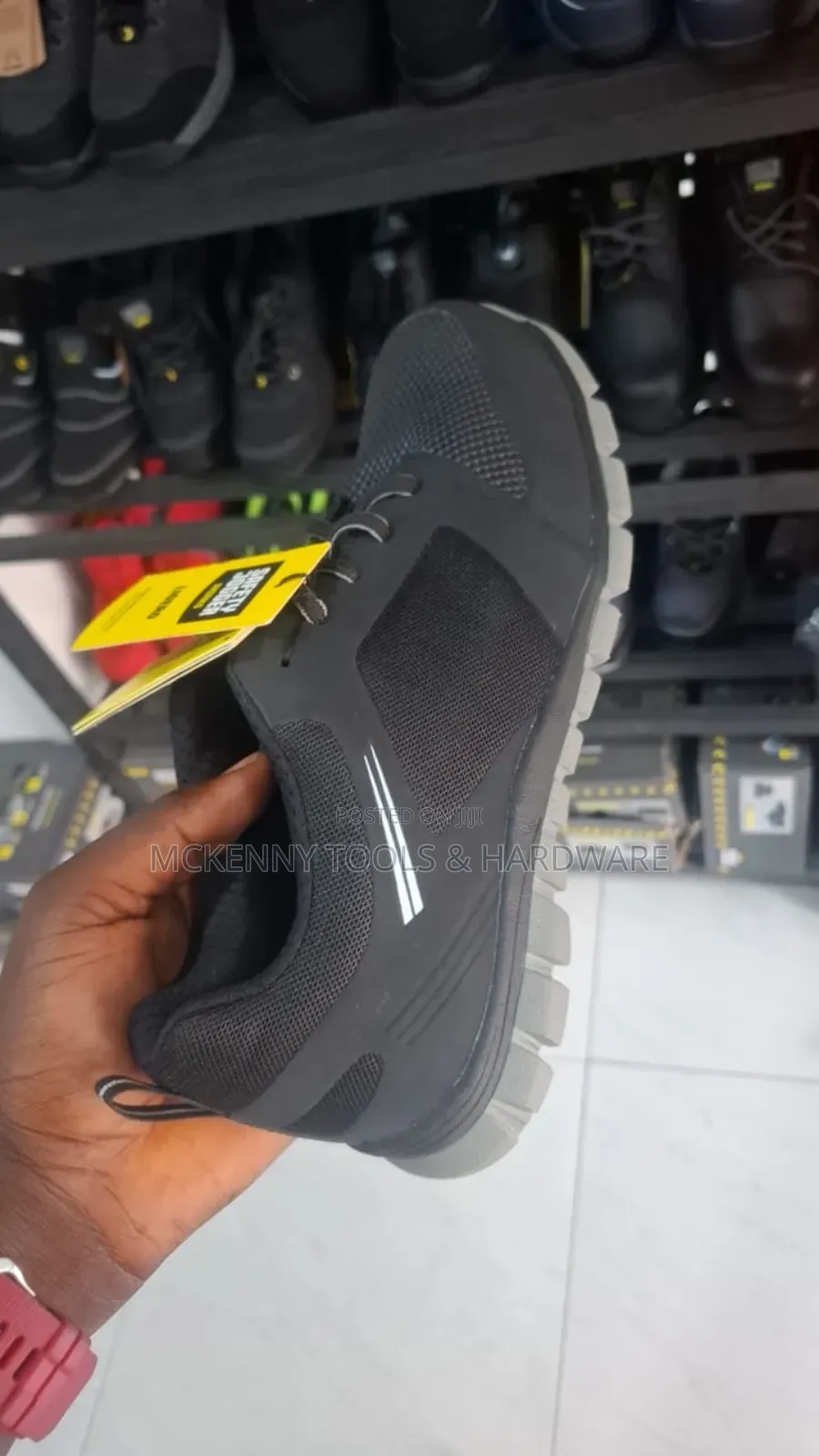 Safety Jogger Fuji S3s Mid Safety Shoe.