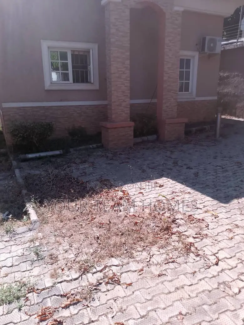 6bdrm Duplex in Maitama for rent