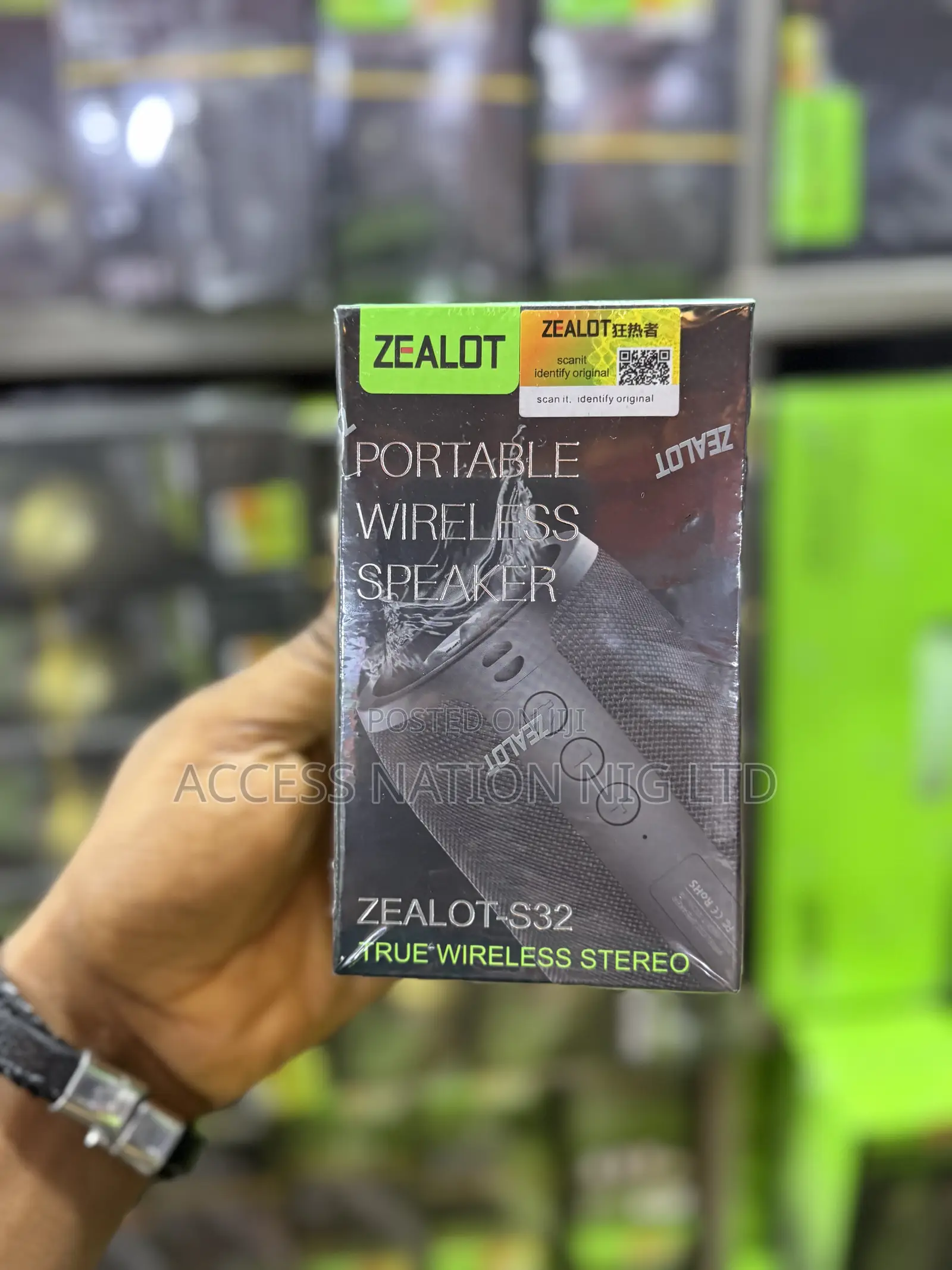 Zealot-s32 Portable Bluetooth Speaker With Tf Card & Aux Support