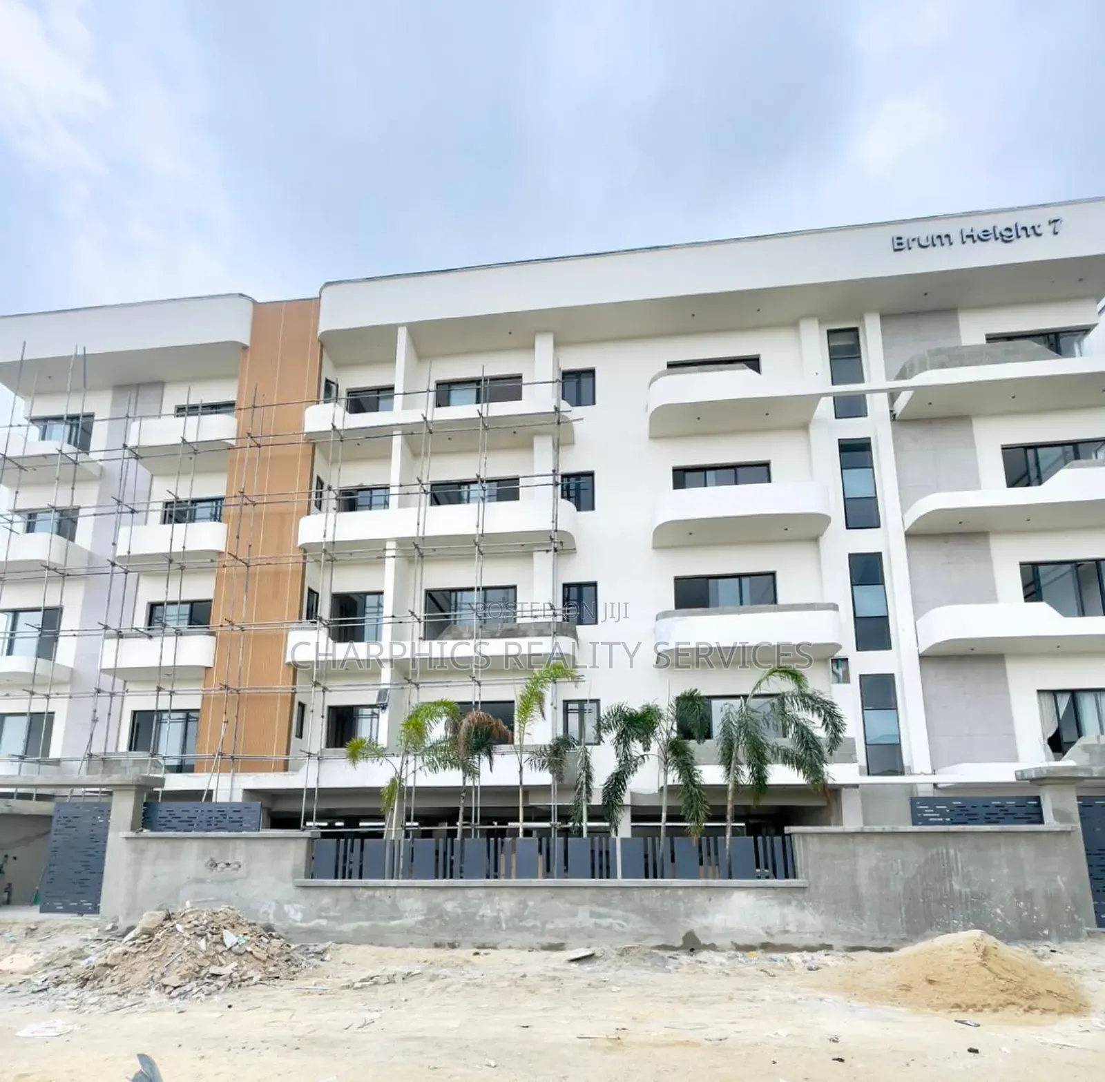 2bdrm Apartment in Lekki Phase 1 for sale