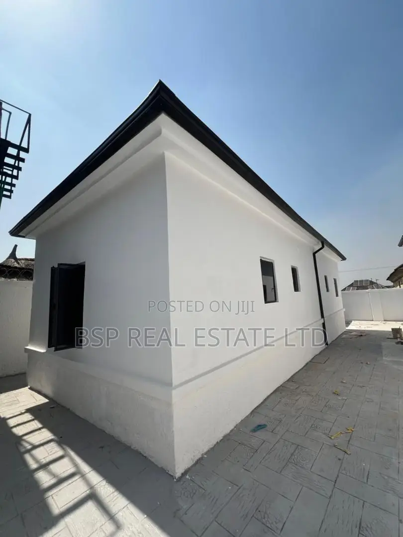 3bdrm Bungalow in Gwarinpa for sale