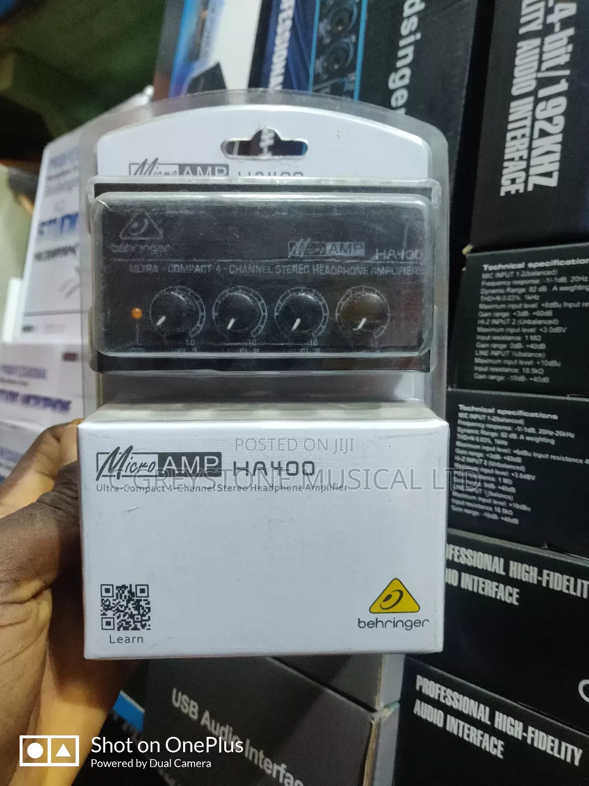 Behringer Headphone Amplifier Ha-400