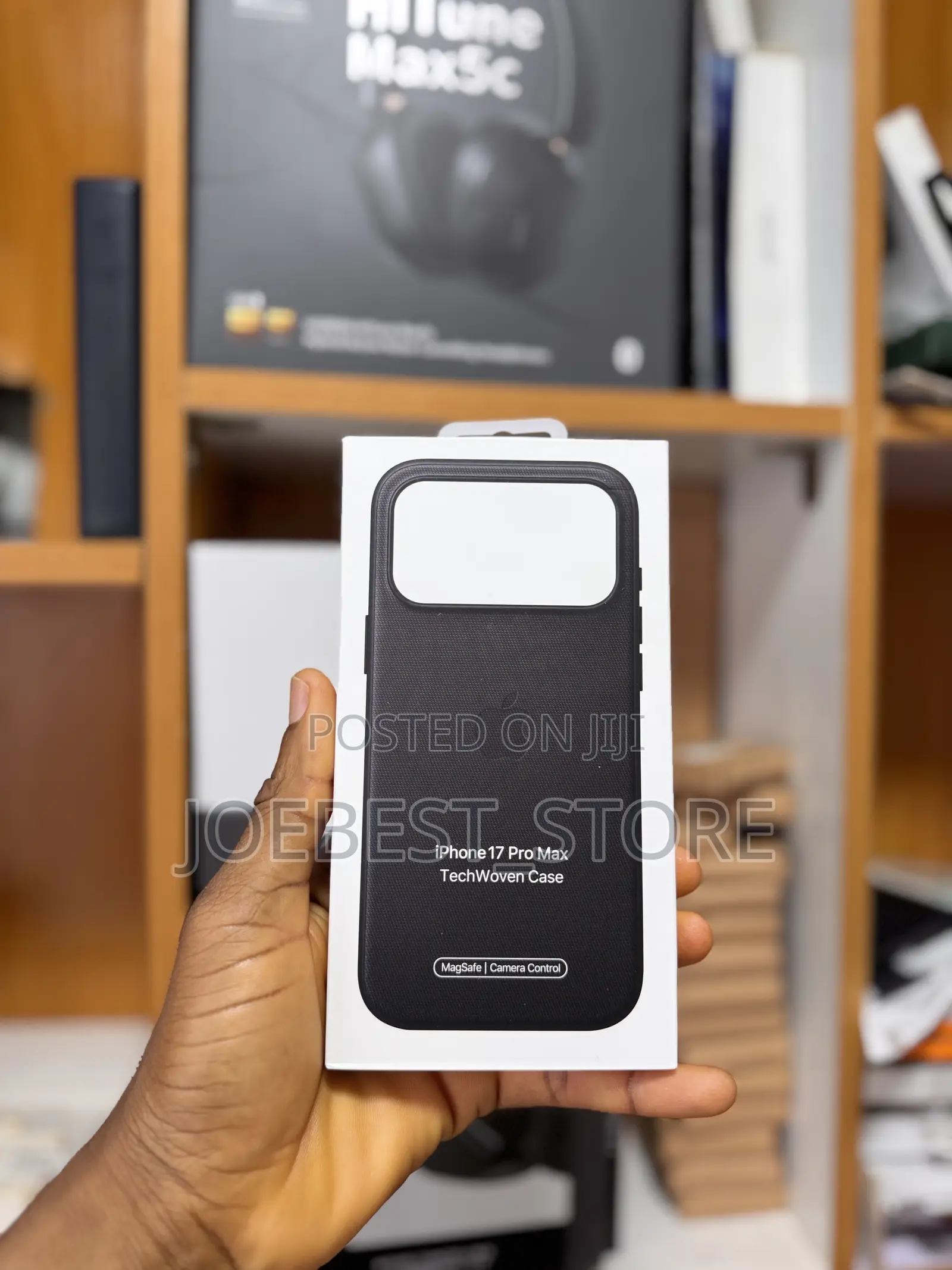 iPhone Techwoven Case With Magsafe