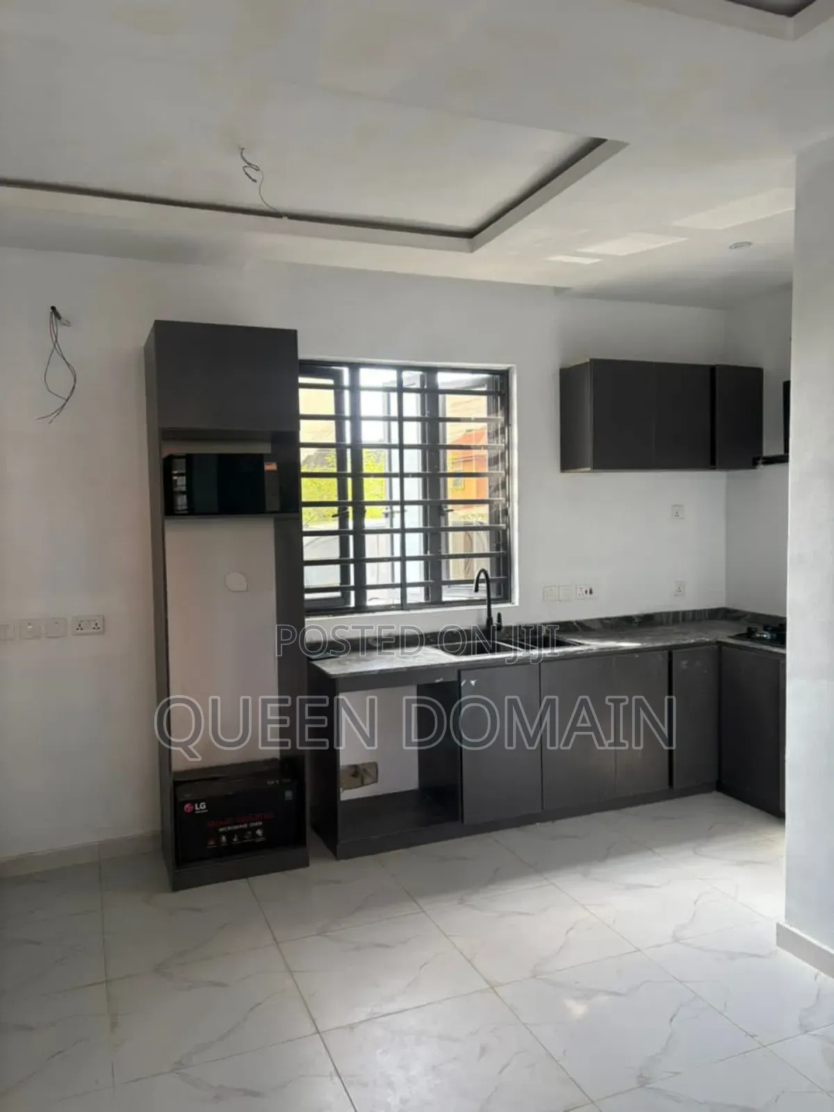 2bdrm Block of Flats in Olokonla for rent