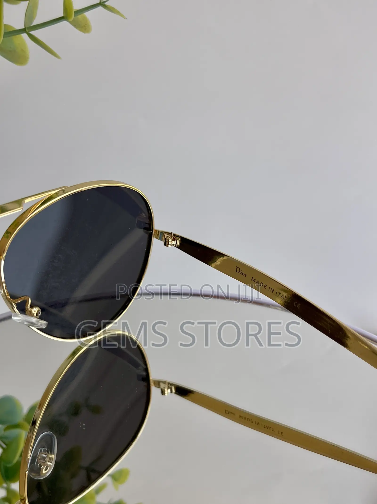 Luxurious Dior Style Aviator Sunglasses (Gold Frame)