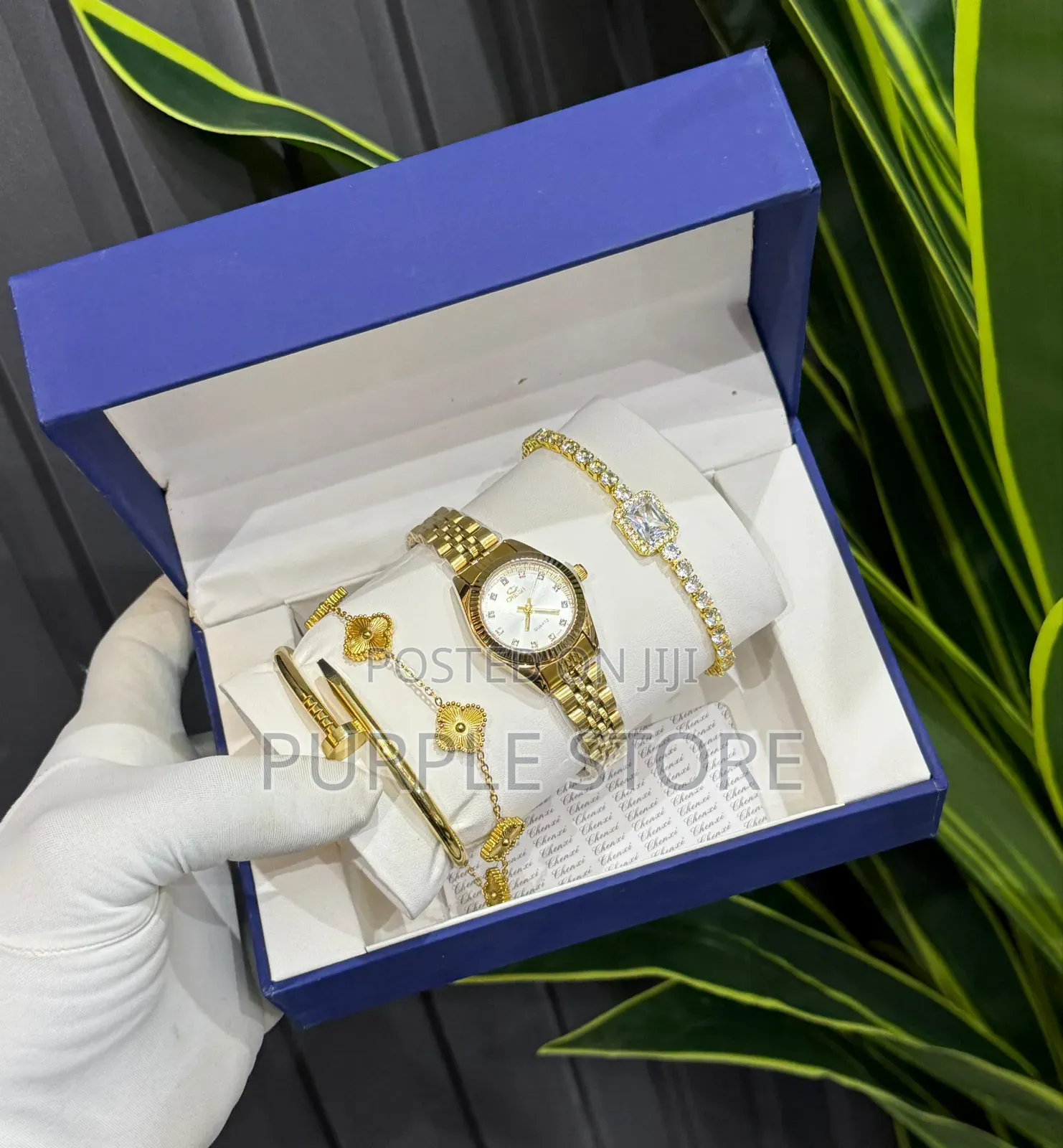 Chenxi Quality Women Watch and Bracelets Set