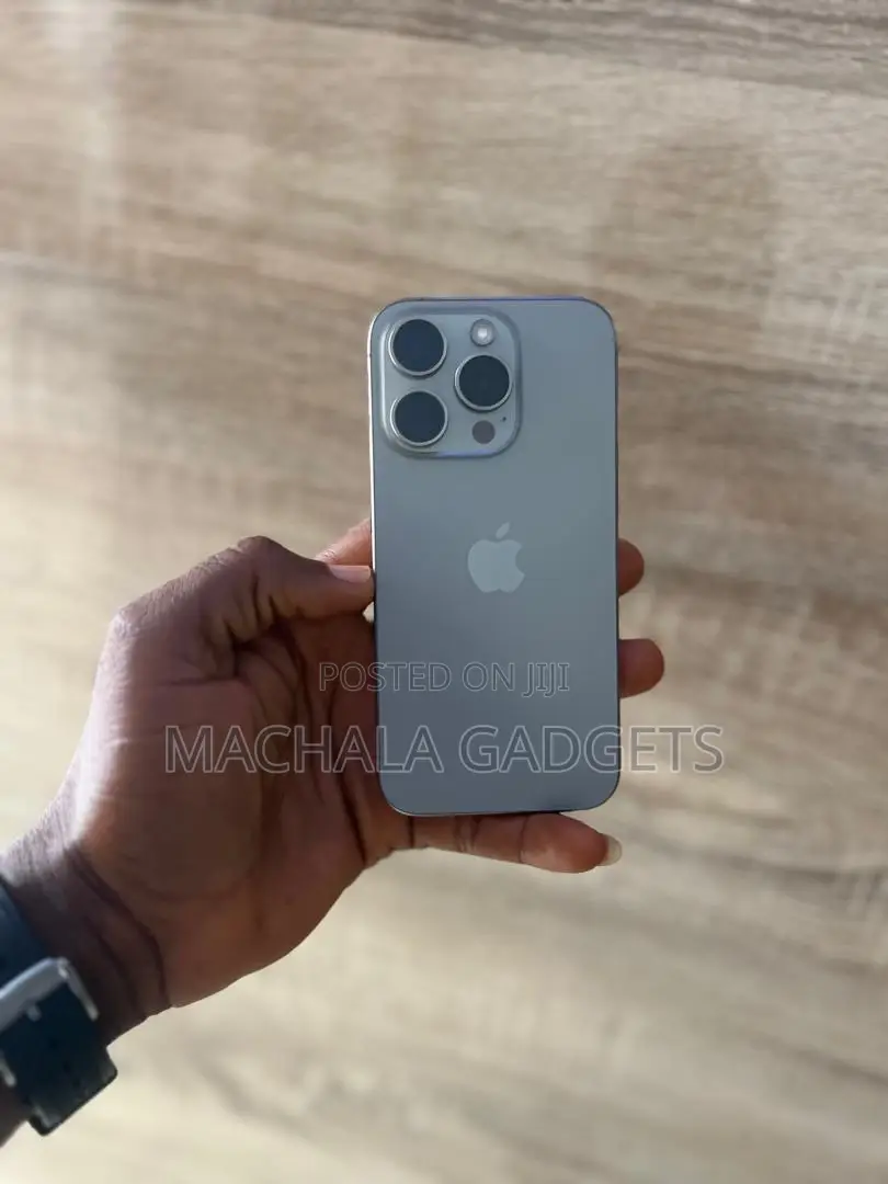 Apple iPhone 15 Pro 128 GB Silver
