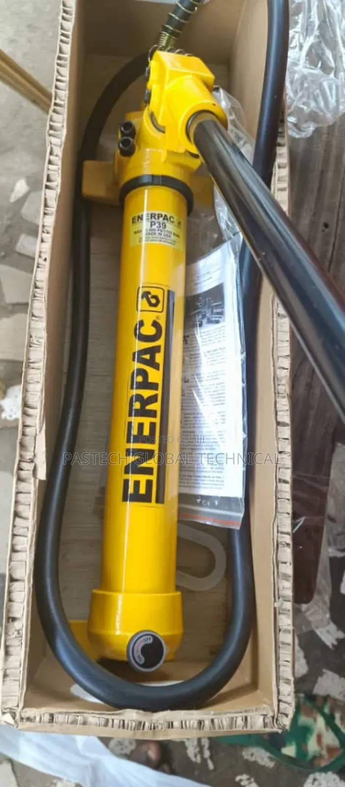 Enerpac 10-Ton Hydraulic Jack and Pump Sets