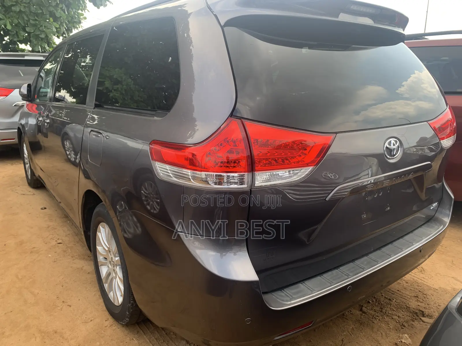 Toyota Sienna 2012 Gray