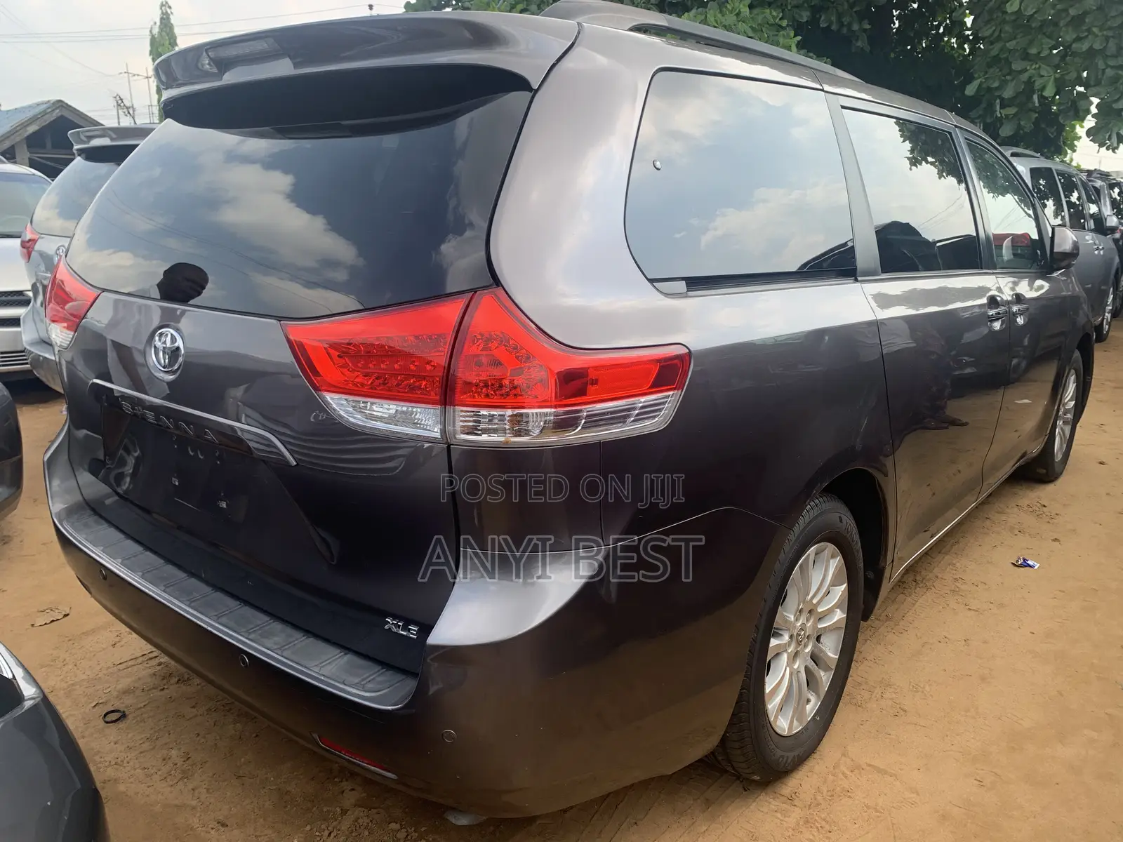 Toyota Sienna 2012 Gray