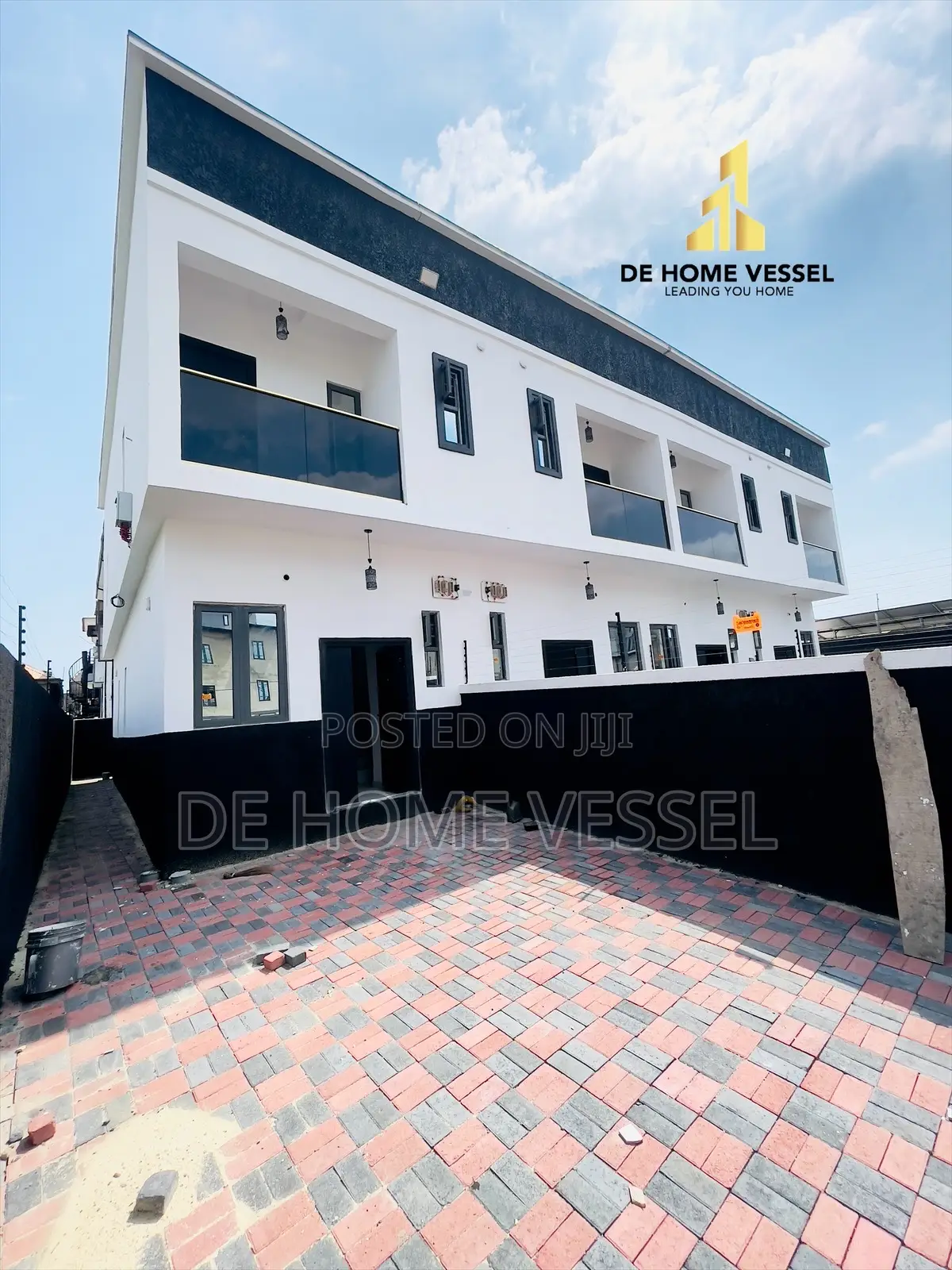 3bdrm Townhouse/Terrace in Ajah for sale