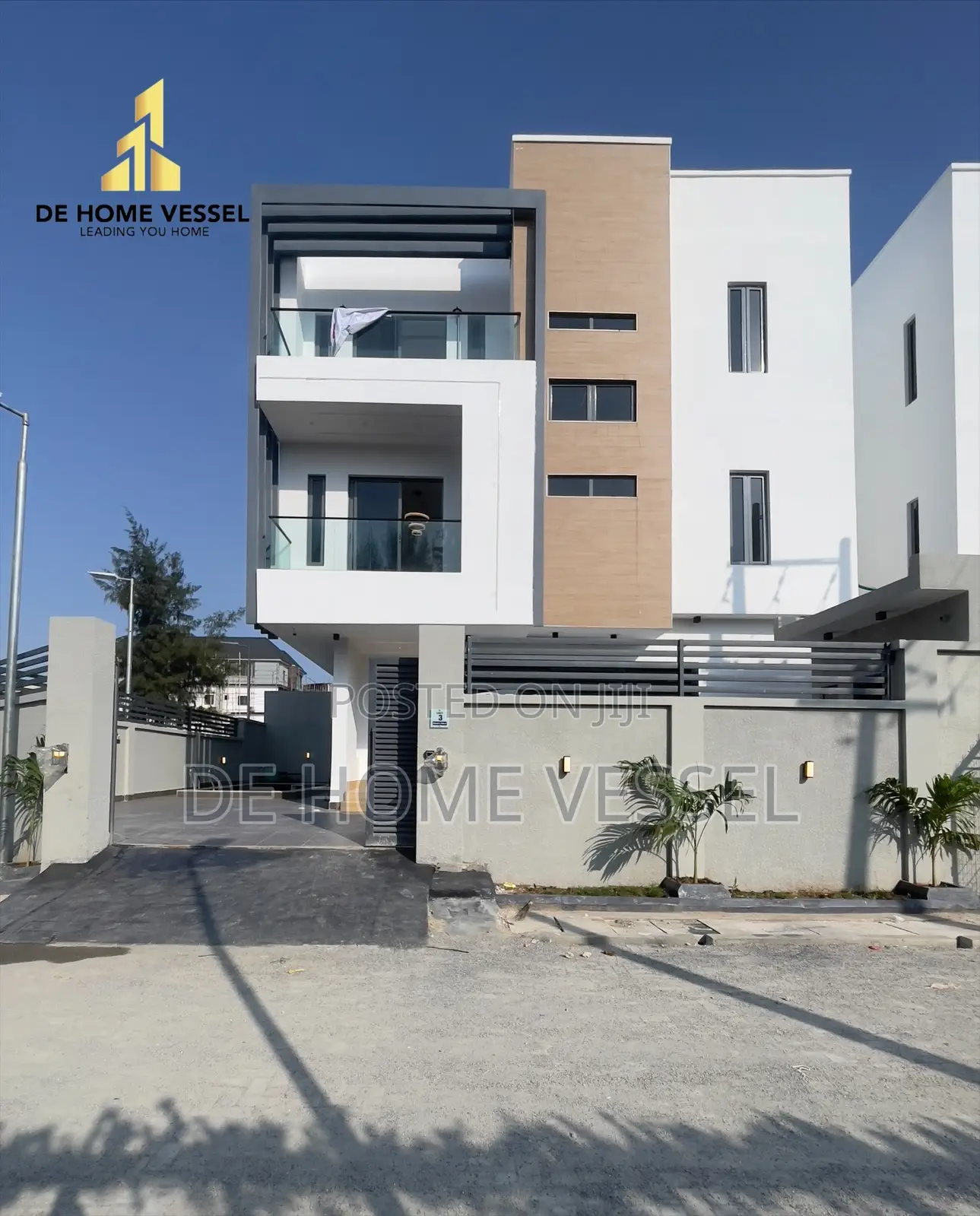 5bdrm Duplex in Lekki Phase 1 for sale