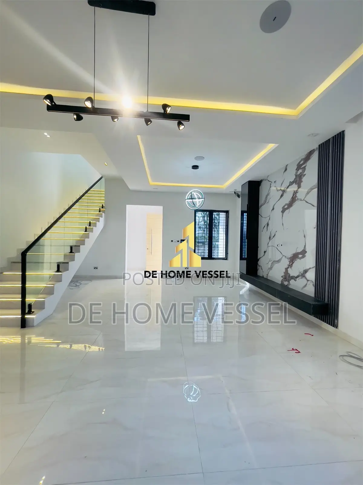5bdrm Duplex in Lekki Phase 1 for sale