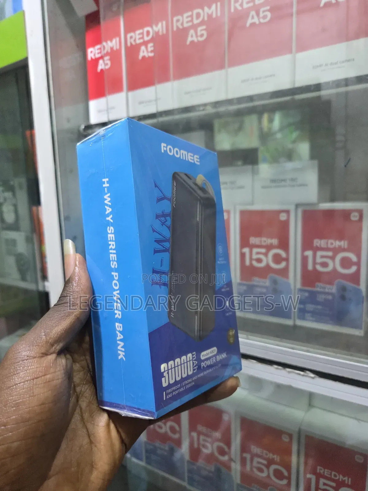 Foomee 30,000mah Powerbank With Surge Protection