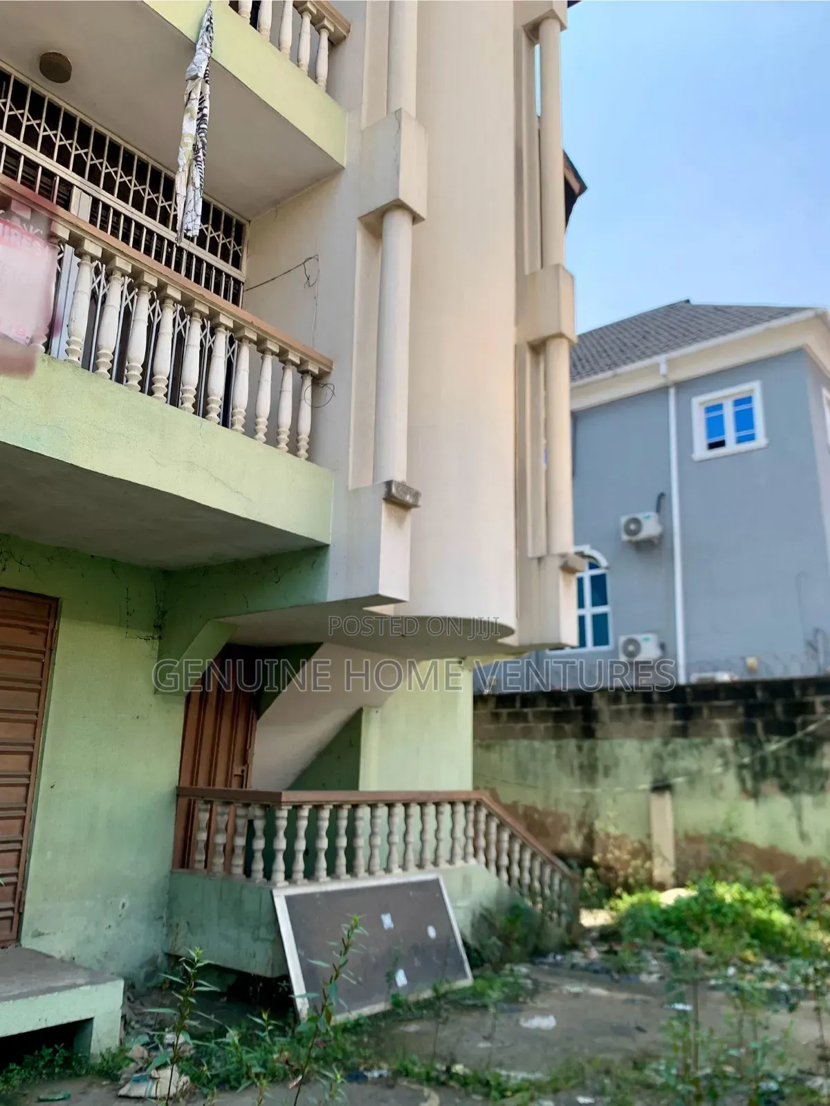 18bdrm Block of Flats in Yaba for sale