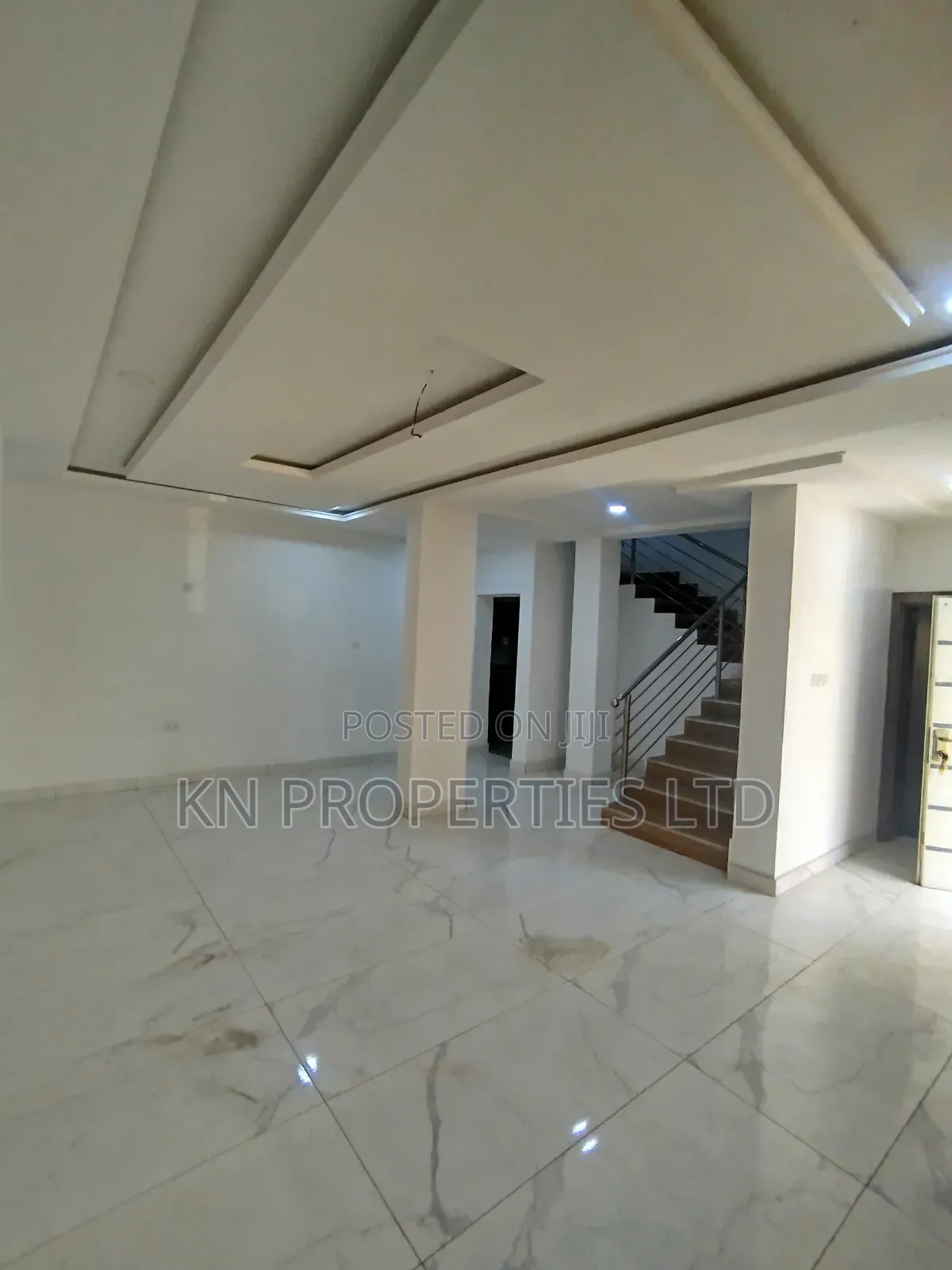 4bdrm Duplex in Jahi for sale