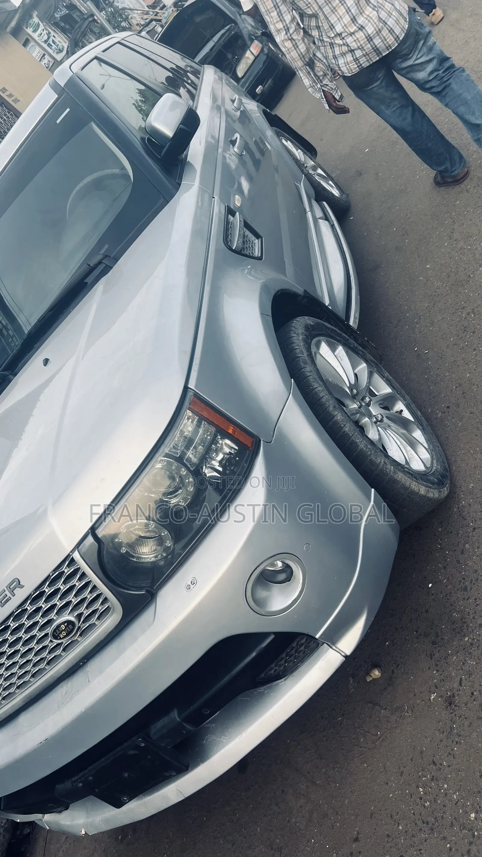 Land Rover Range Rover Sport Supercharged 4x4 (5.0L 8cyl 6A) 2012