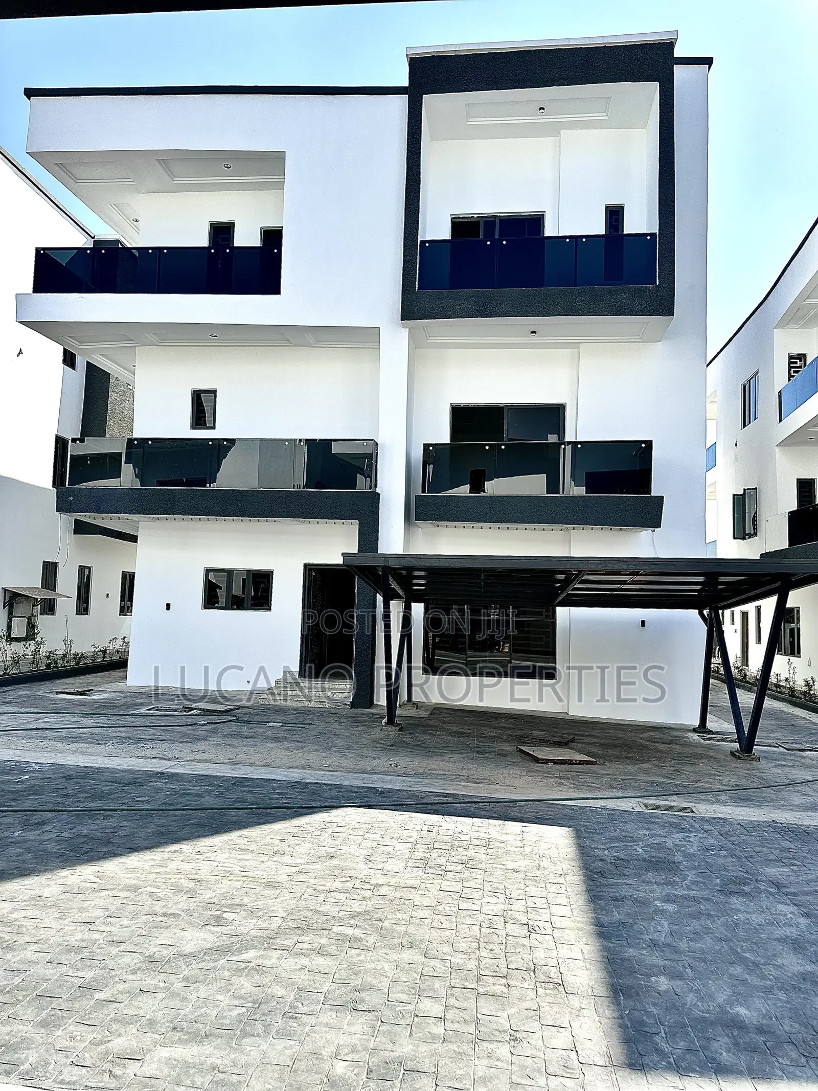 6bdrm Duplex in Katampe Extension for sale