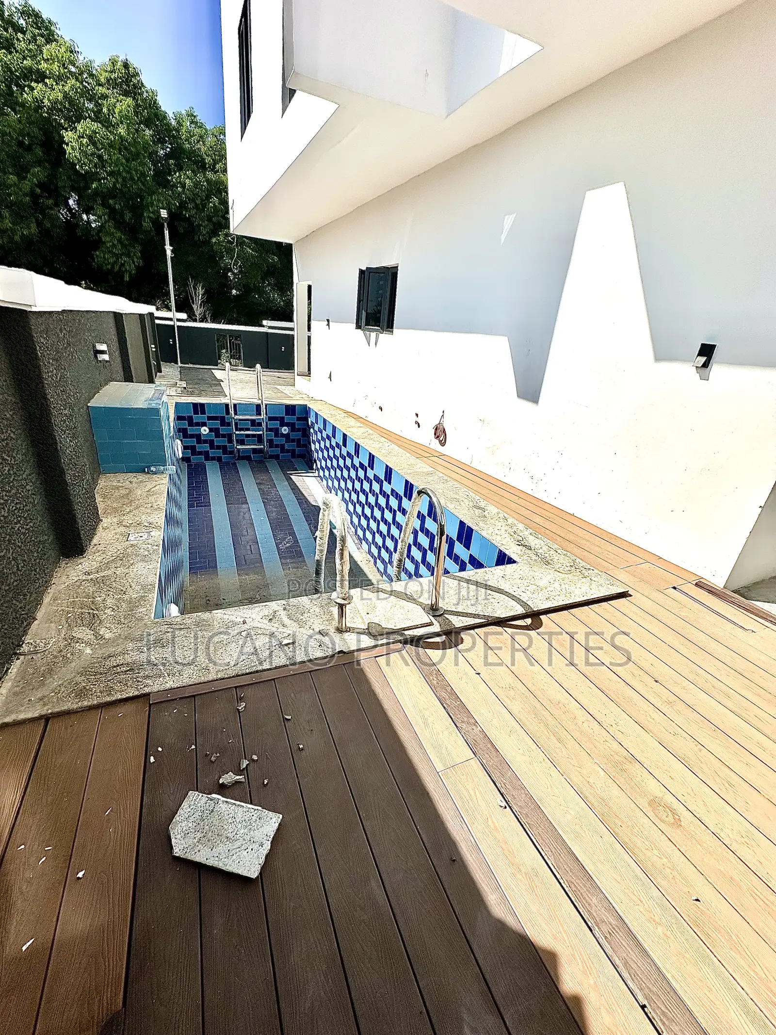 6bdrm Duplex in Katampe Extension for sale