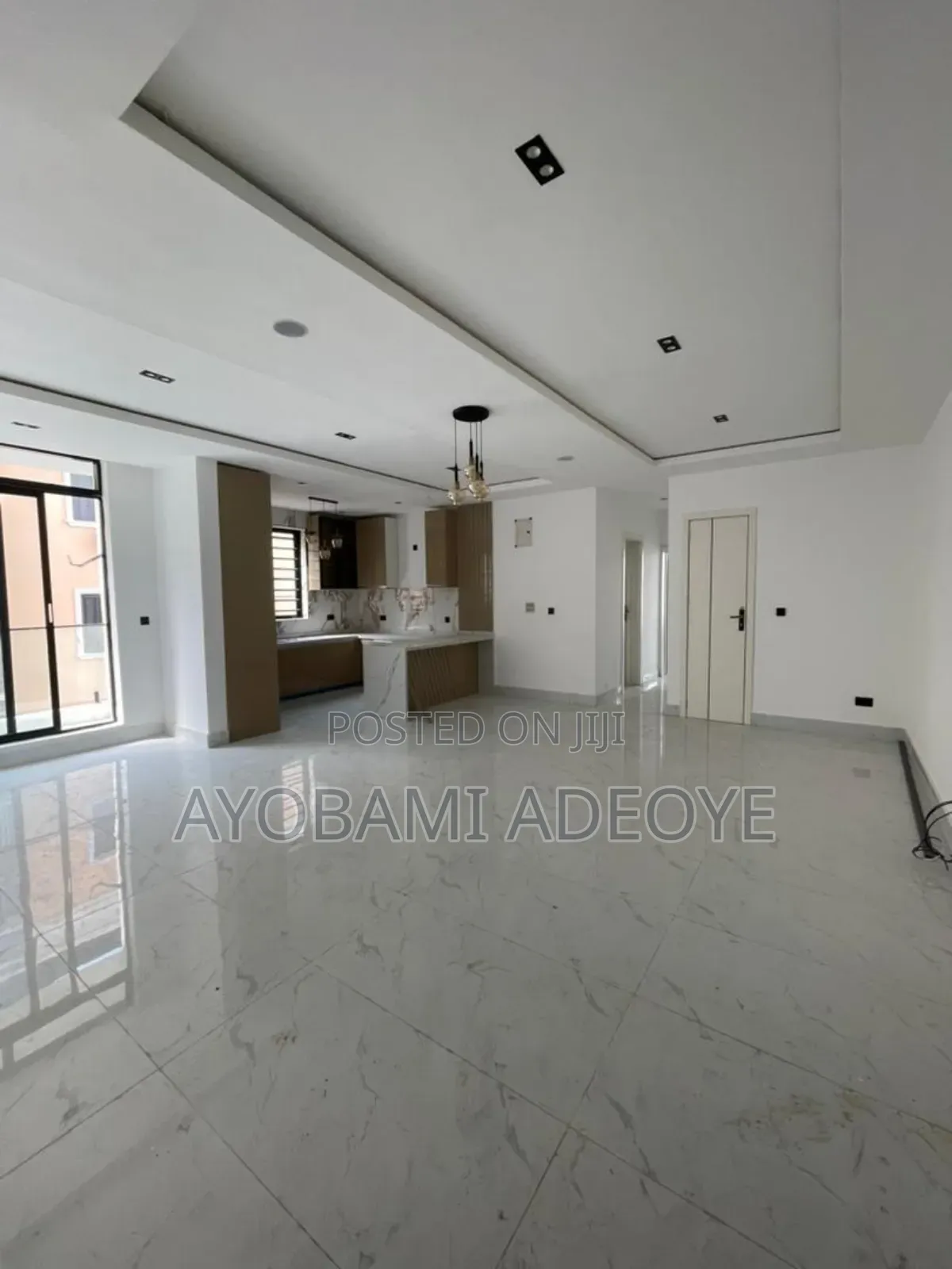 2bdrm Apartment in Lekki Phase 1 for sale