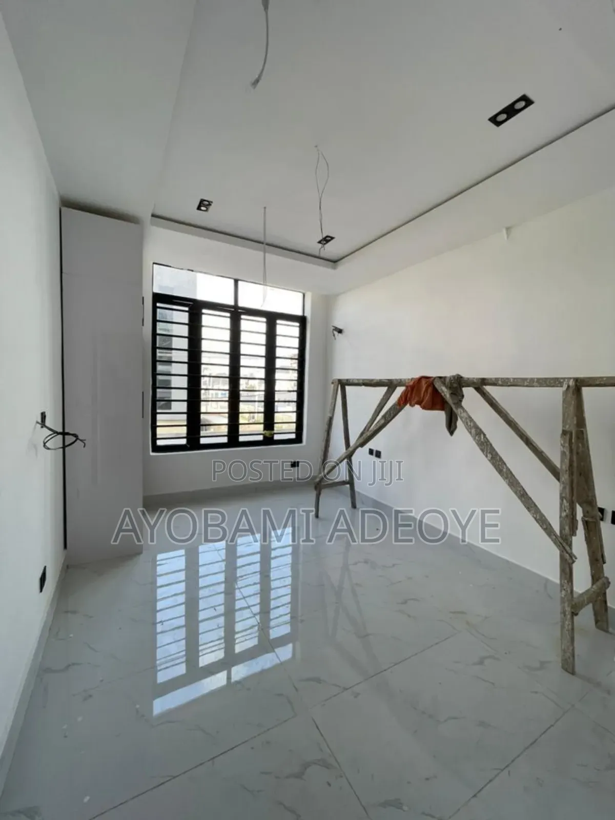 2bdrm Apartment in Lekki Phase 1 for sale