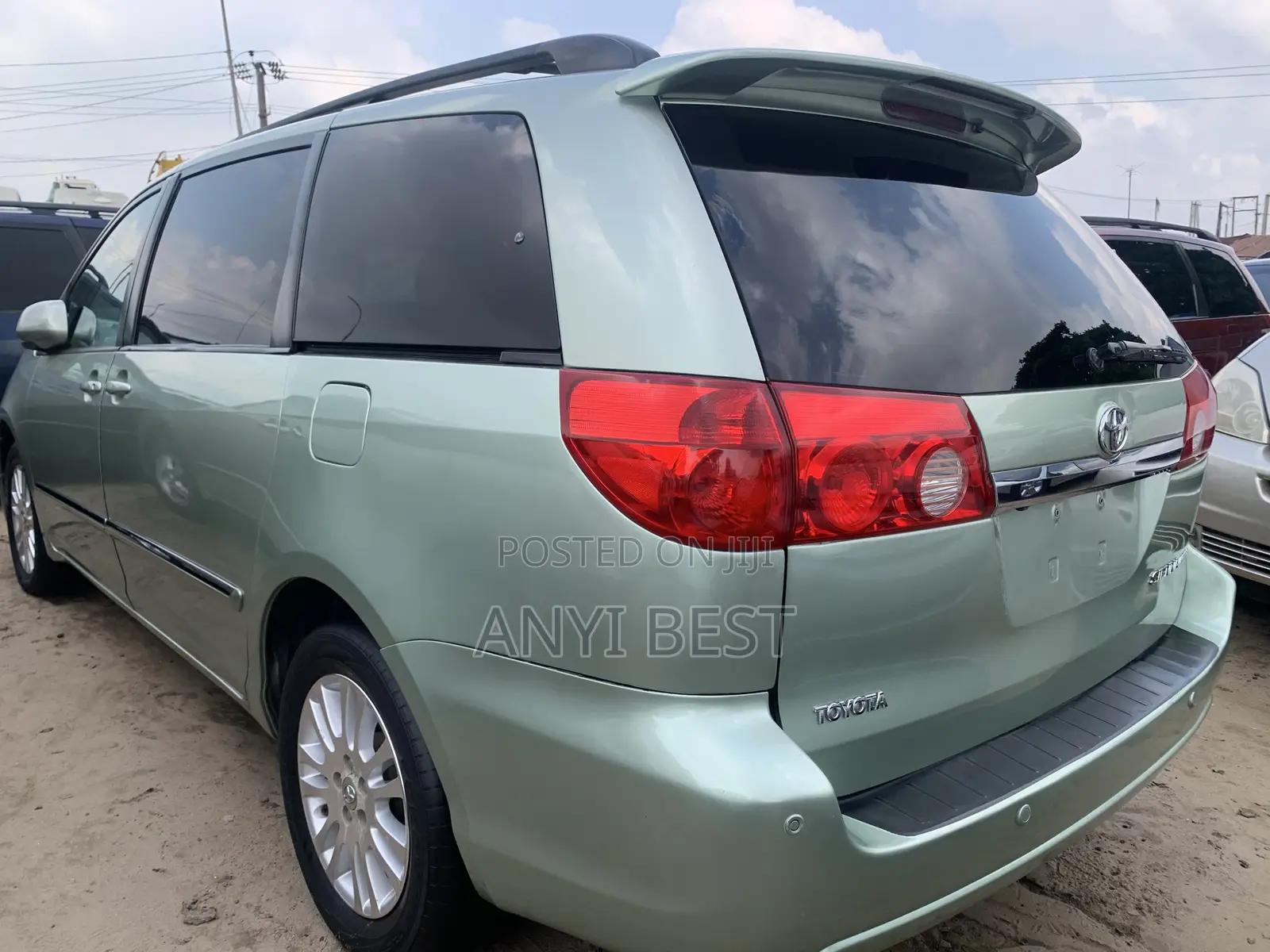 Toyota Sienna 2009 Green