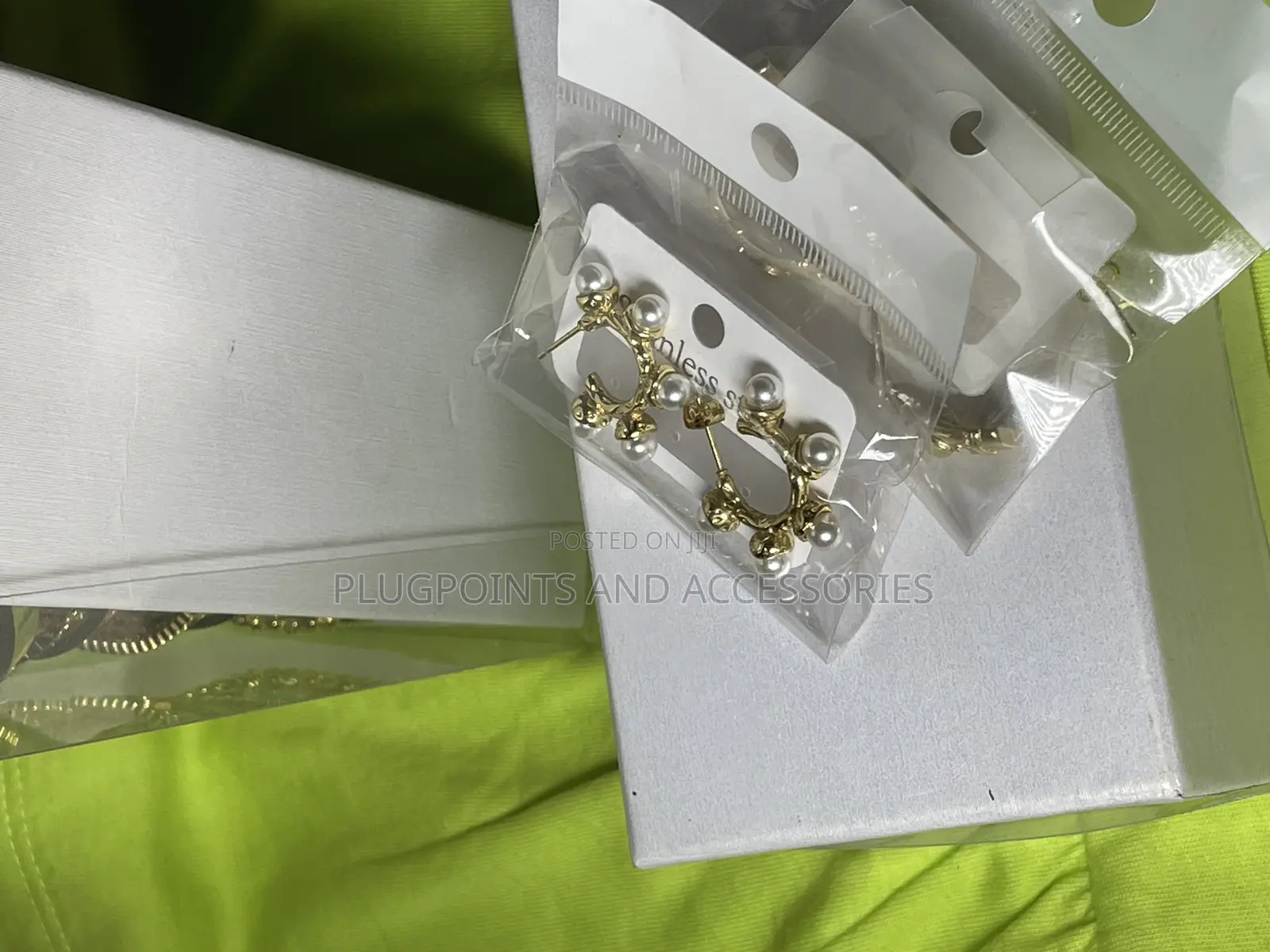 Confidence Statement Earrings Gold and Pearl