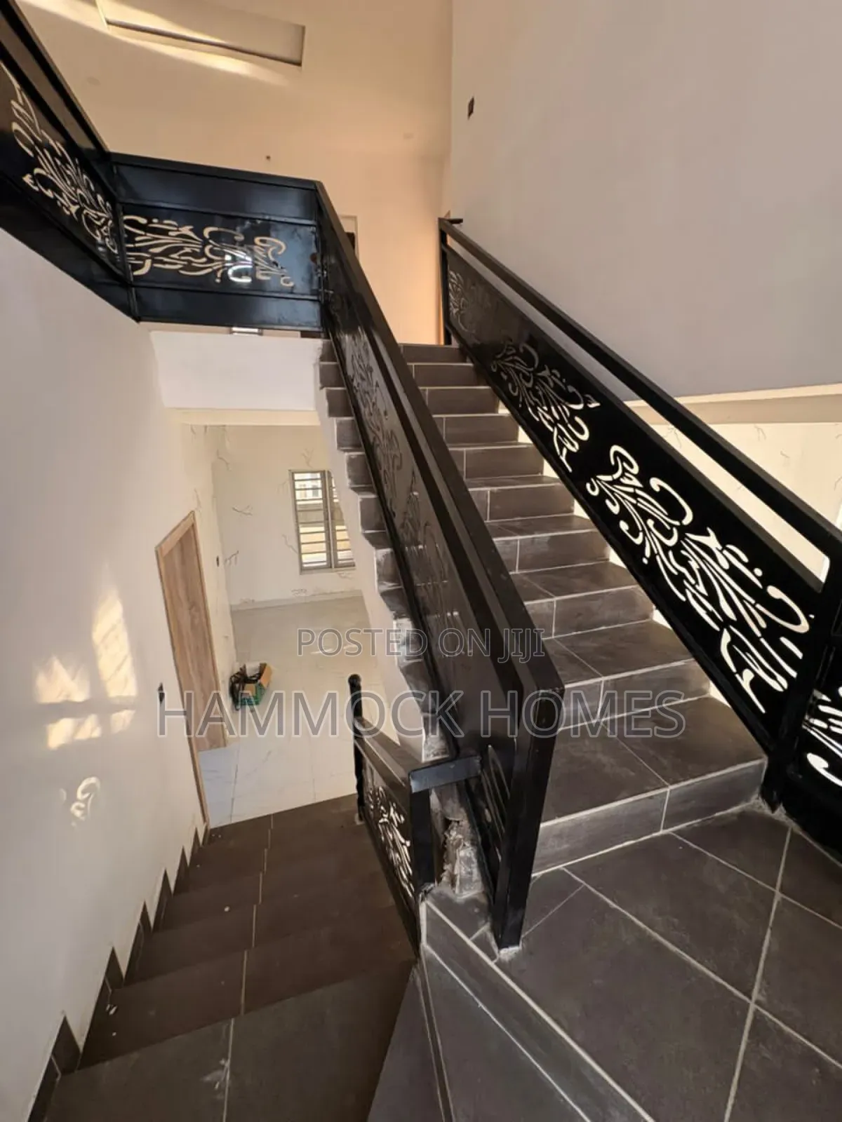6bdrm Duplex in Airforce Estate, Akobo for sale