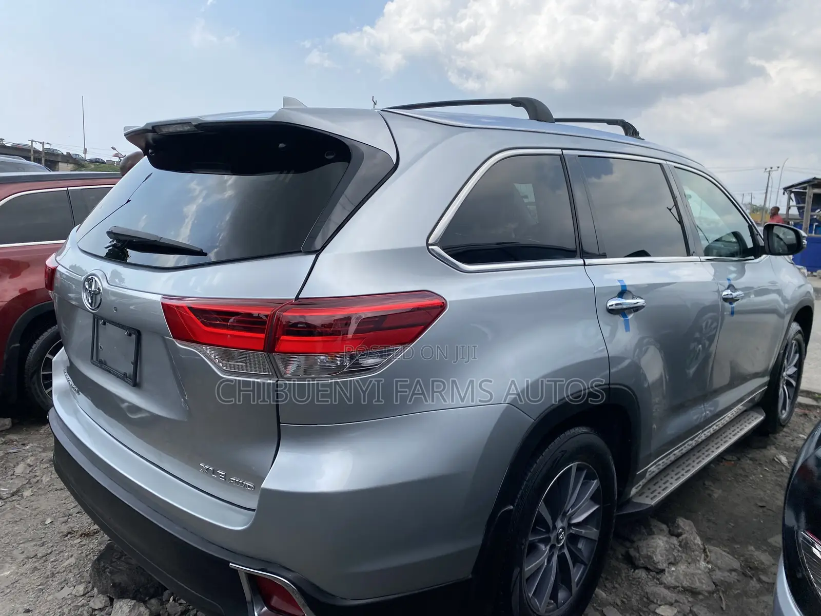 Toyota Highlander XLE 4x4 V6 (3.5L 6cyl 8A) 2018 Silver