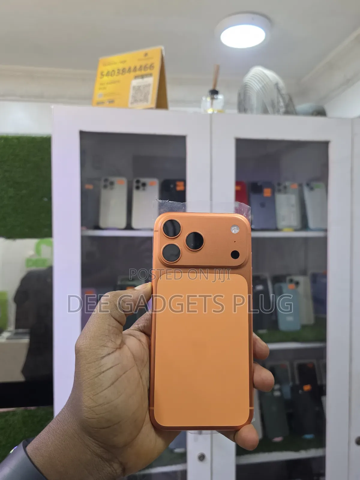New Apple iPhone 17 Pro Max 256 GB Orange
