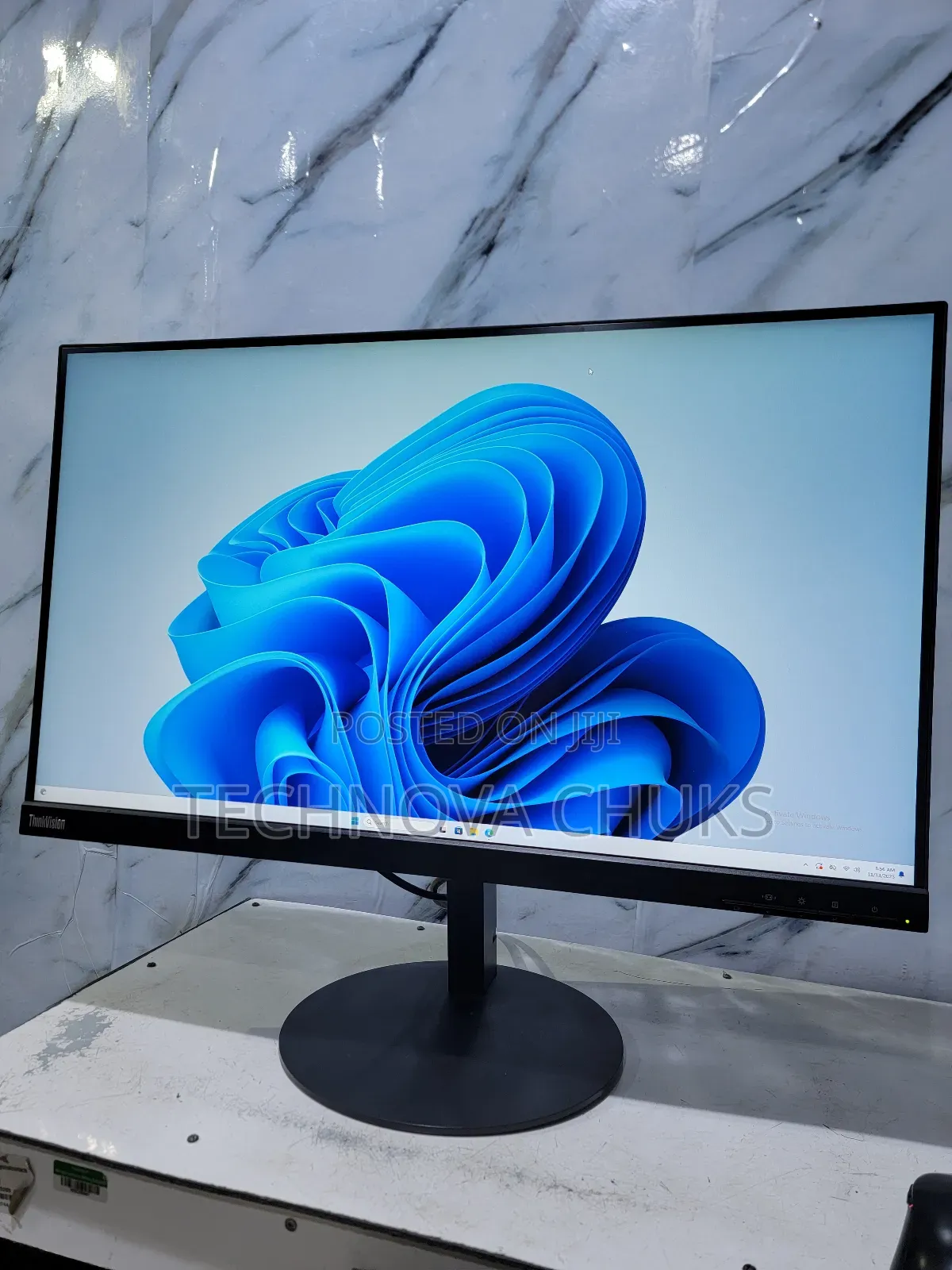Lenovo Thinkvision 27inch QHD Frameless Ips Thunderbolt Monitor