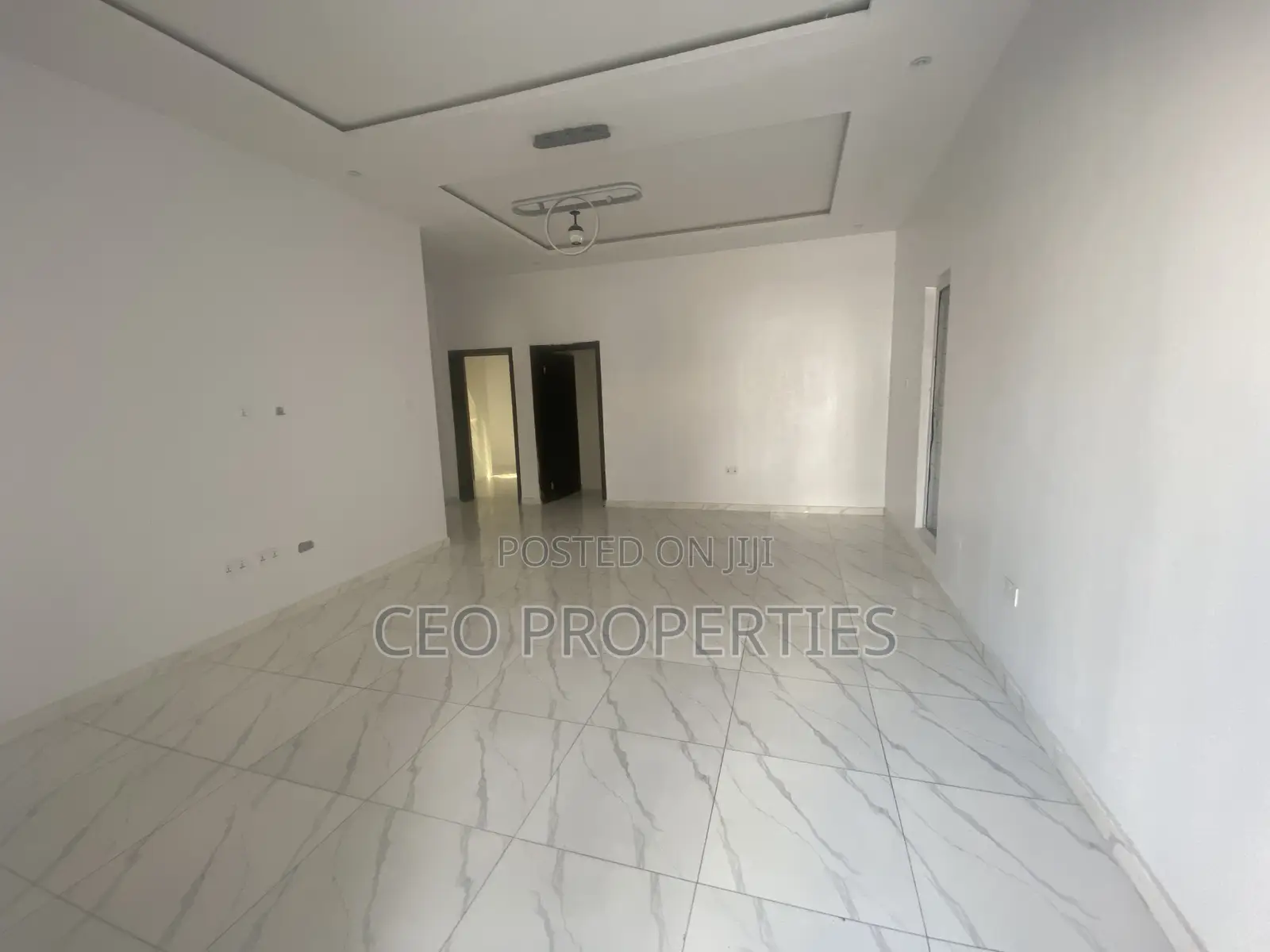 2bdrm Block of Flats in Scheme2/Mobil Rd, Ilaje / Lekki for sale