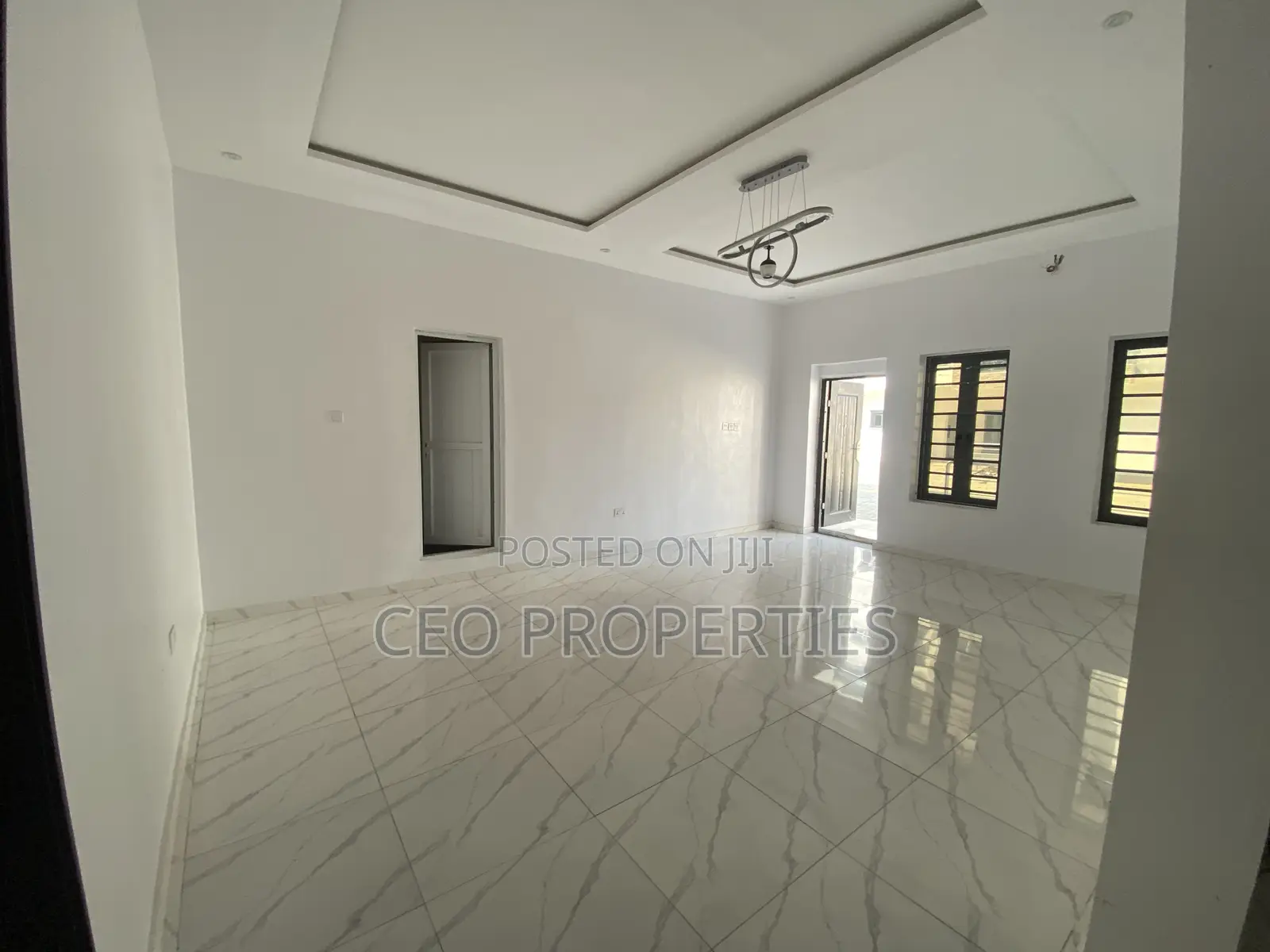 2bdrm Block of Flats in Scheme2/Mobil Rd, Ilaje / Lekki for sale