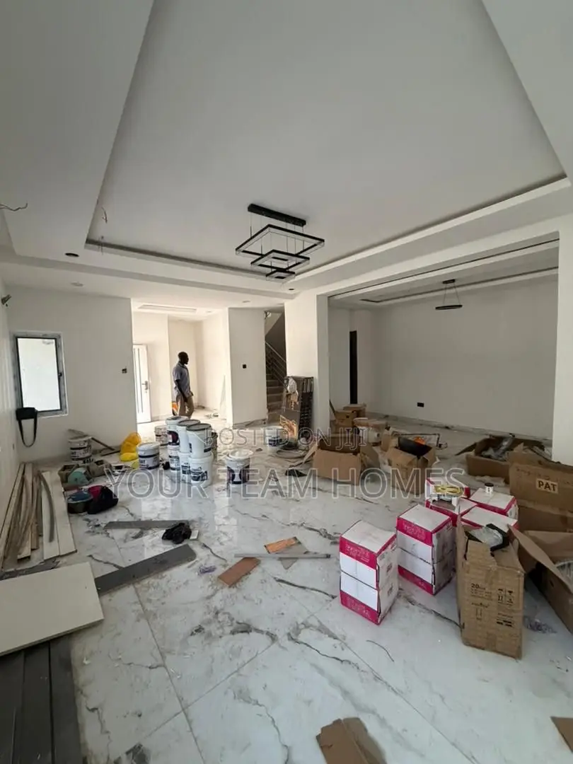 4bdrm Townhouse/Terrace in Life Camp for sale