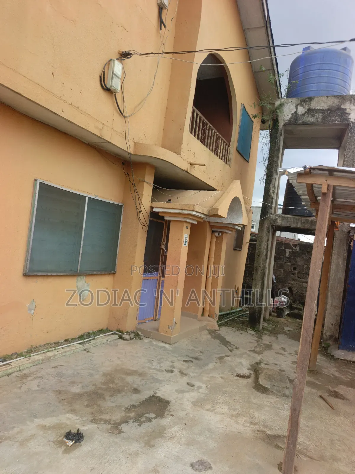 3bdrm Block of Flats in Ladoje, Oko-Oba for sale