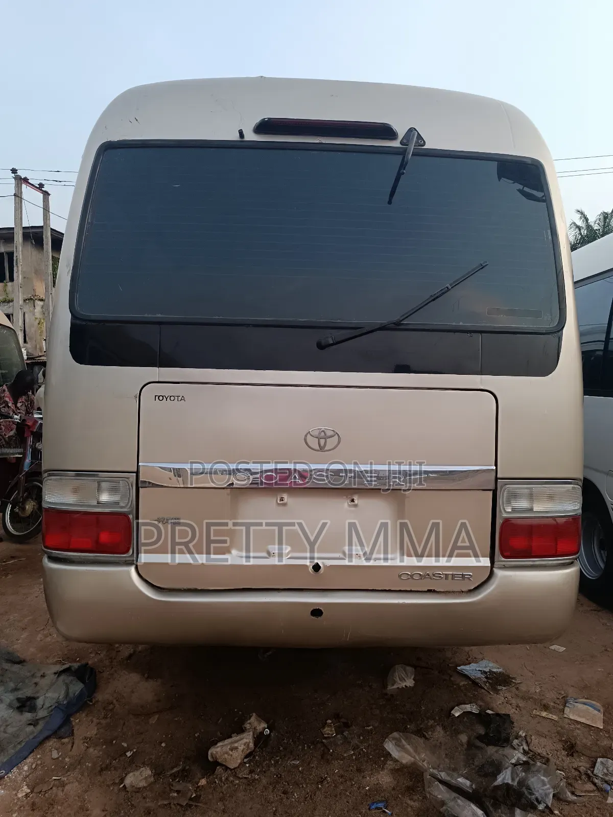 Toyota Coaster 2015 Gold