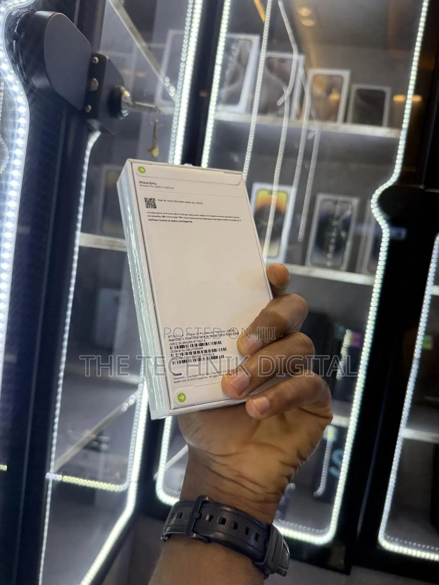 New Apple iPhone 15 Pro 256 GB Black