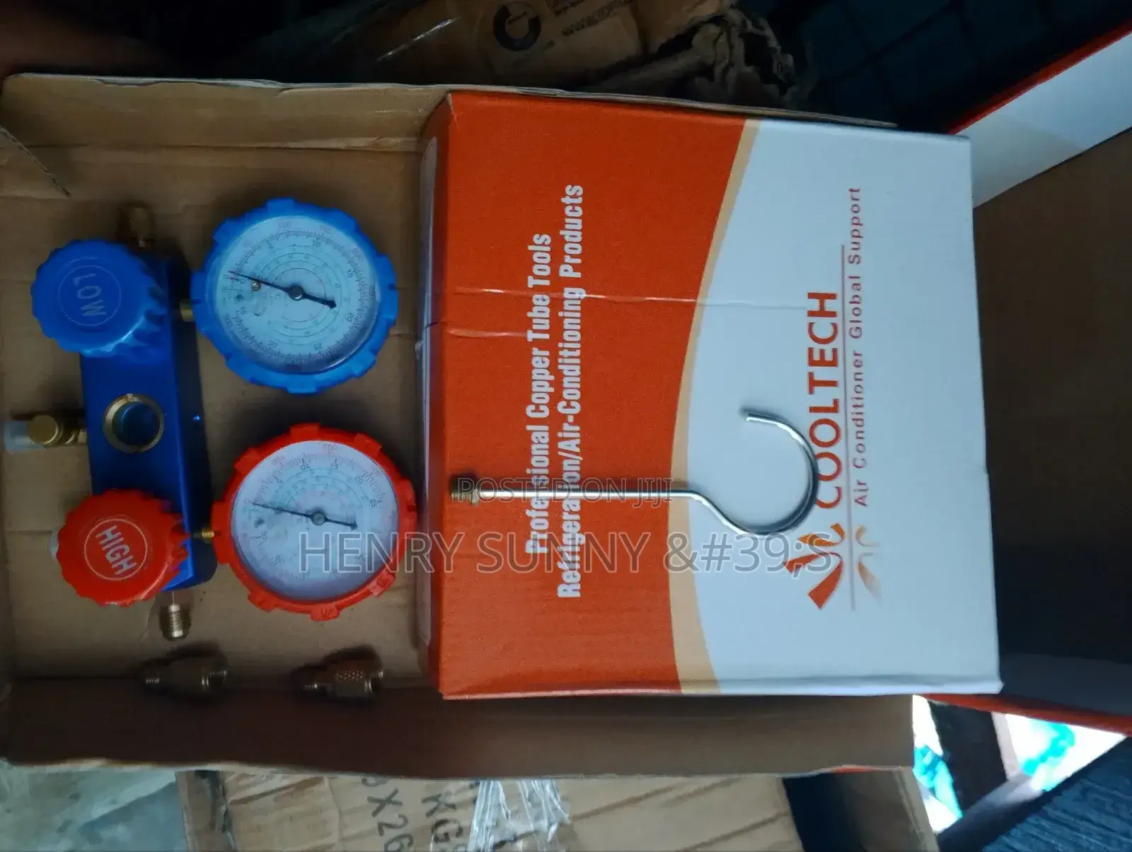 Manifold Gauge