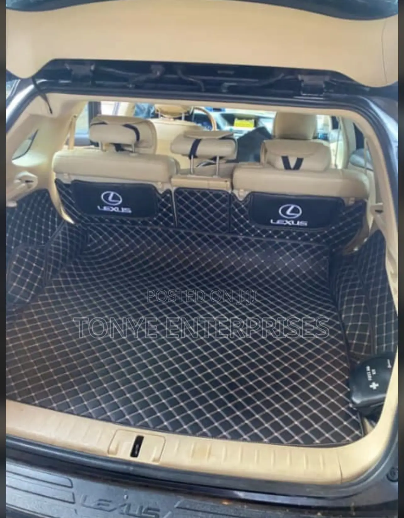 Lexus Rx350 Booth Mat